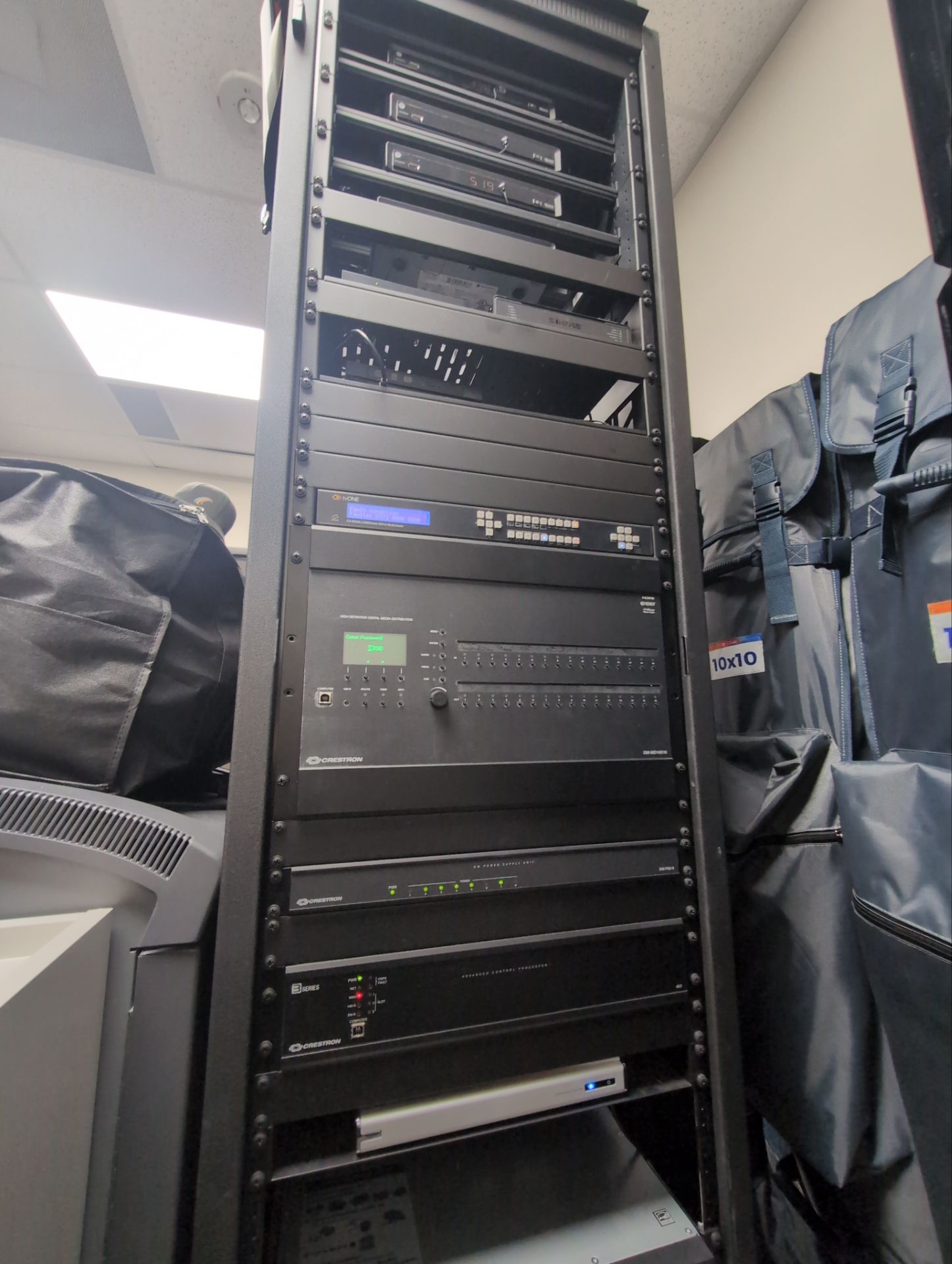 Advanced Commercial AV System Integration for Warren County EOC by Techkinect