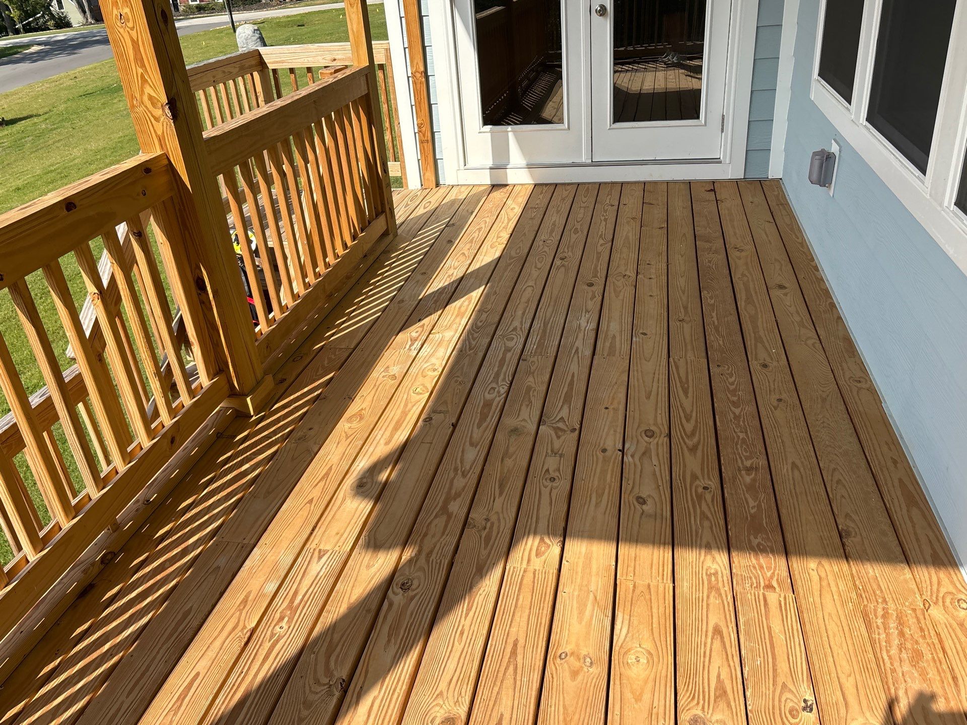 Wood Deck using Wood Sealant by DuraSeal
