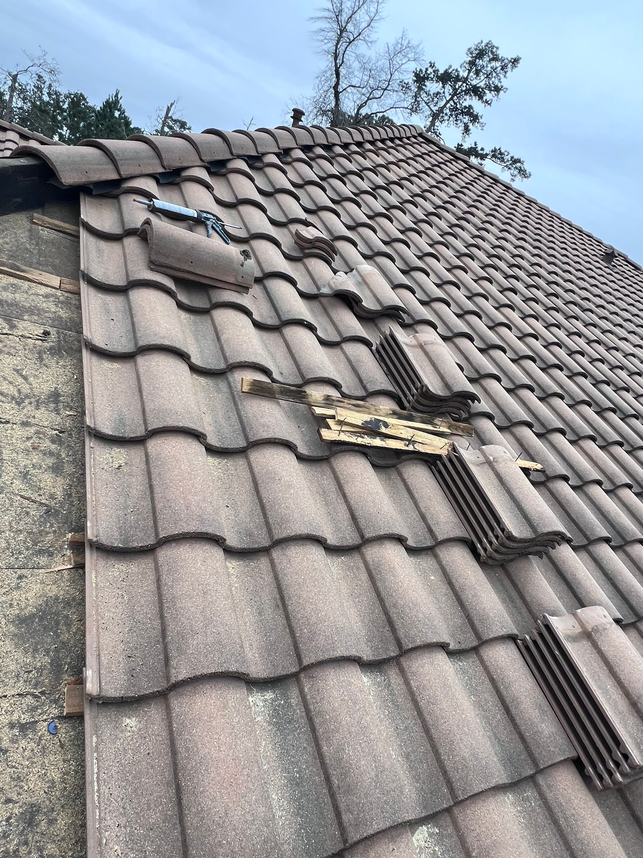 Tile Roof Repair by Roof Repair Company