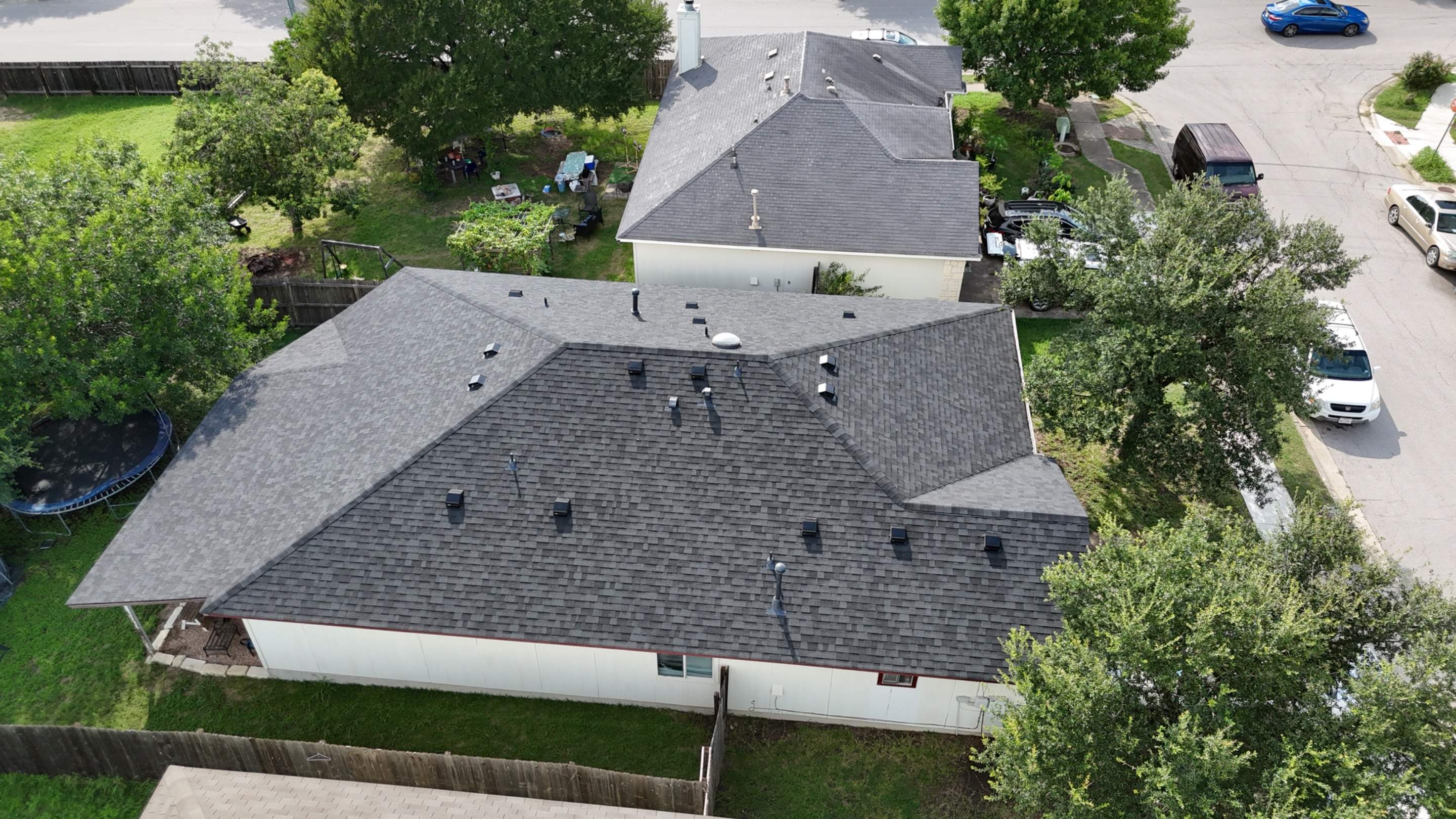 Brilliant Black - Malarkey Highlander by RoofsOnly.com