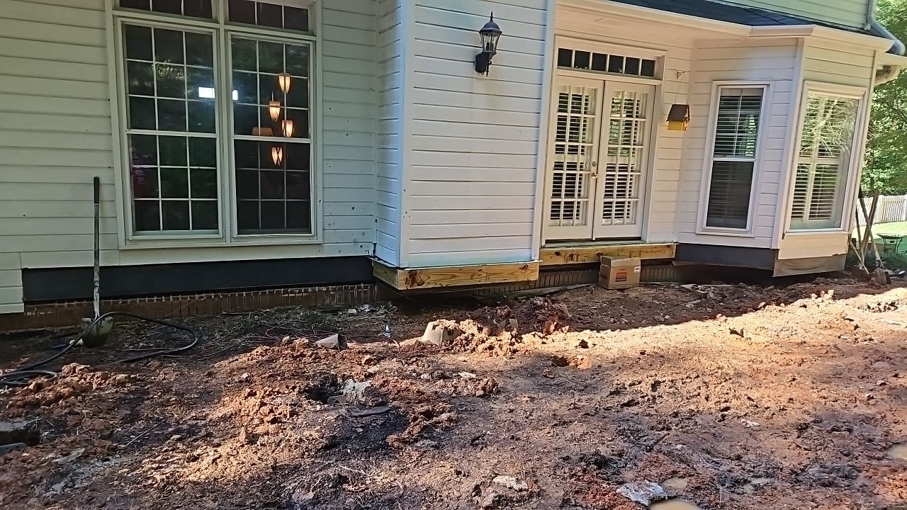 Jameswood Lane - Composite Deck Build by Pillar and Pine