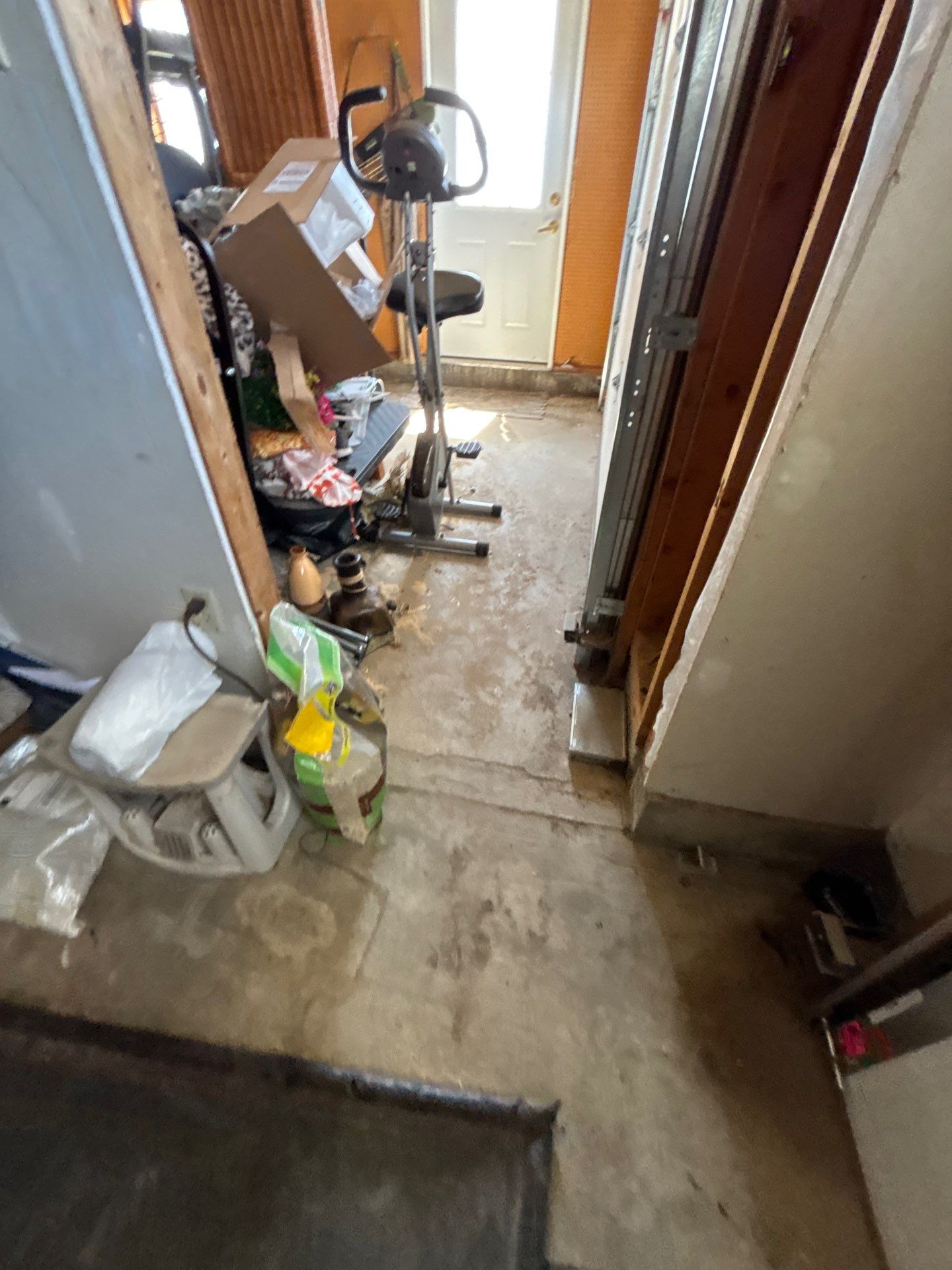 Speckled Epoxy Floor Coating Installation for Centerville Residential Garage by Select Painting, Coatings & Garage Cabinets