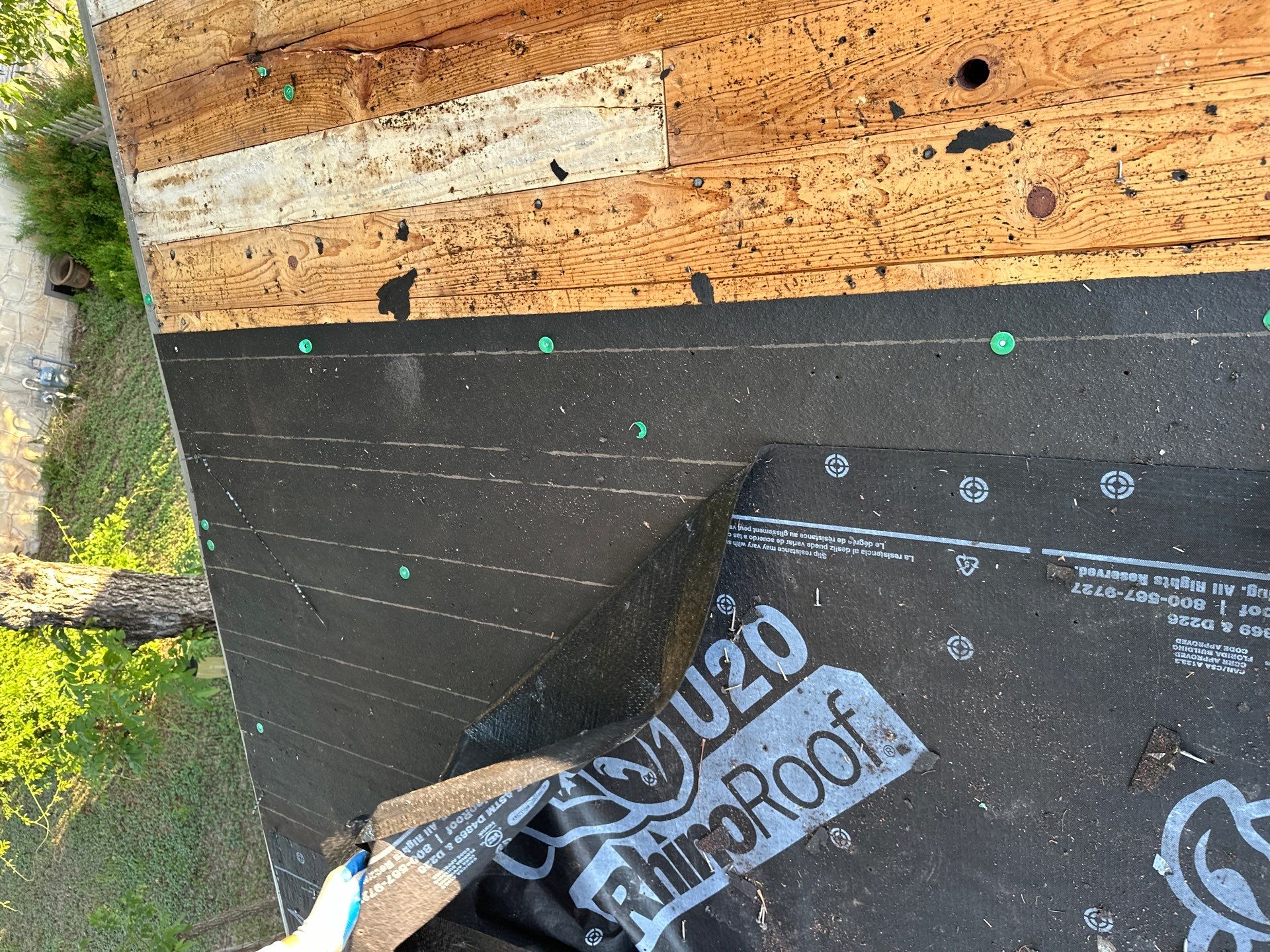 Residential Roofing Installation using Owens Corning Oakridge Onyx Black by DeZign Roofing & Exteriors