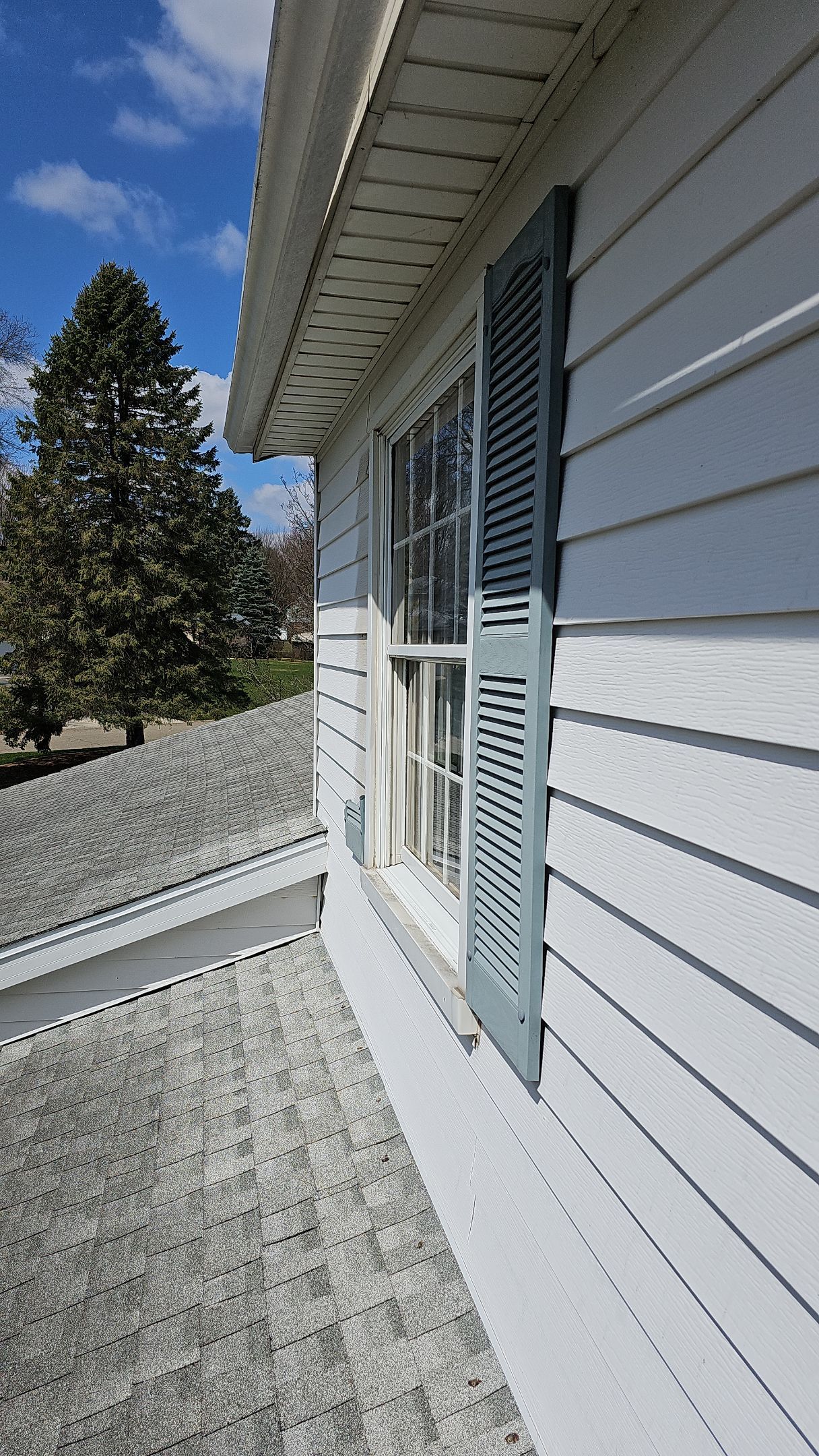 ATLAS PINNACLE COLOR: COASTAL GRANITE by Eagle Eye Roofing