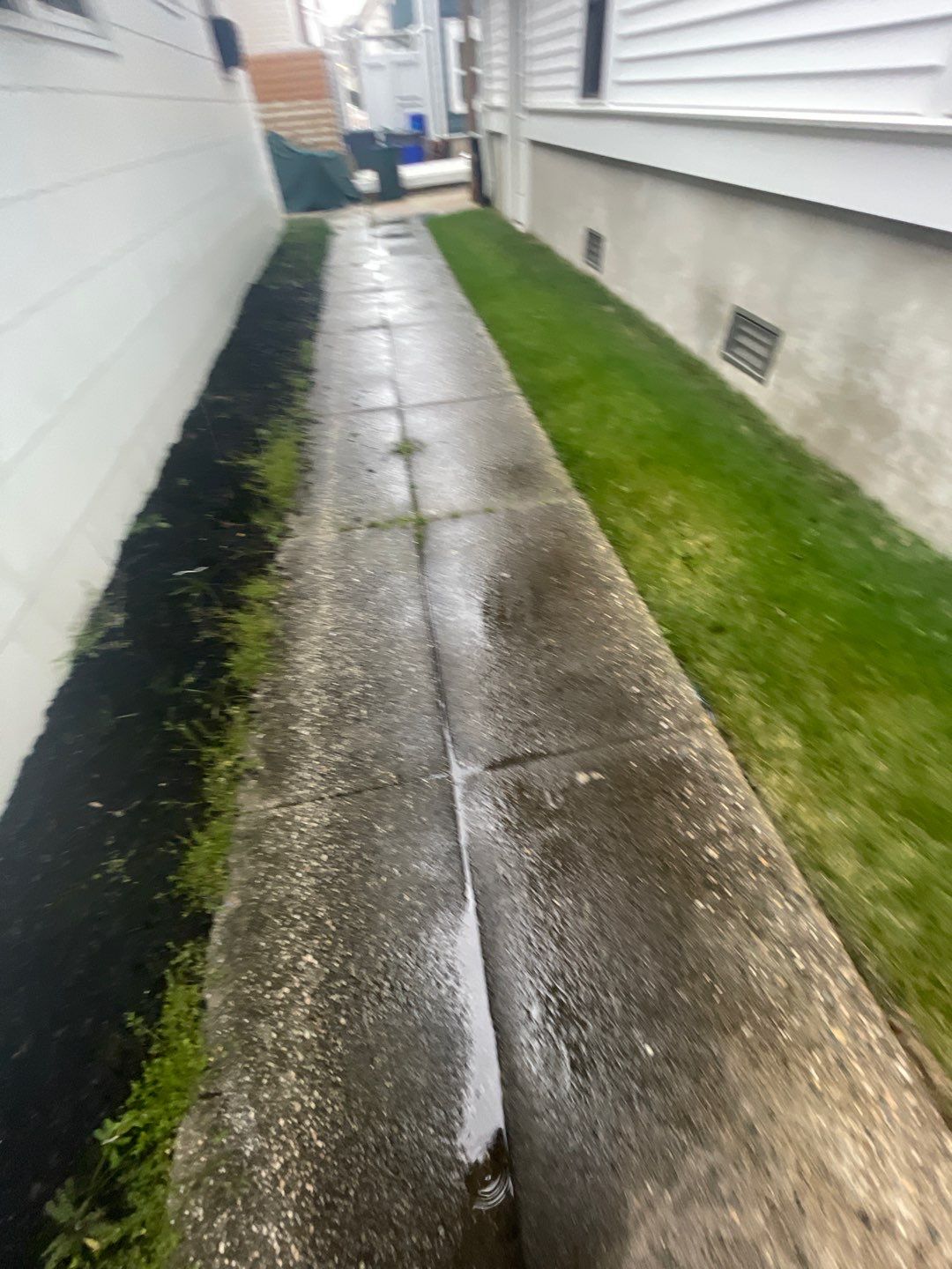 Building Wash, Decks, Railings & concrete by SJ Exterior