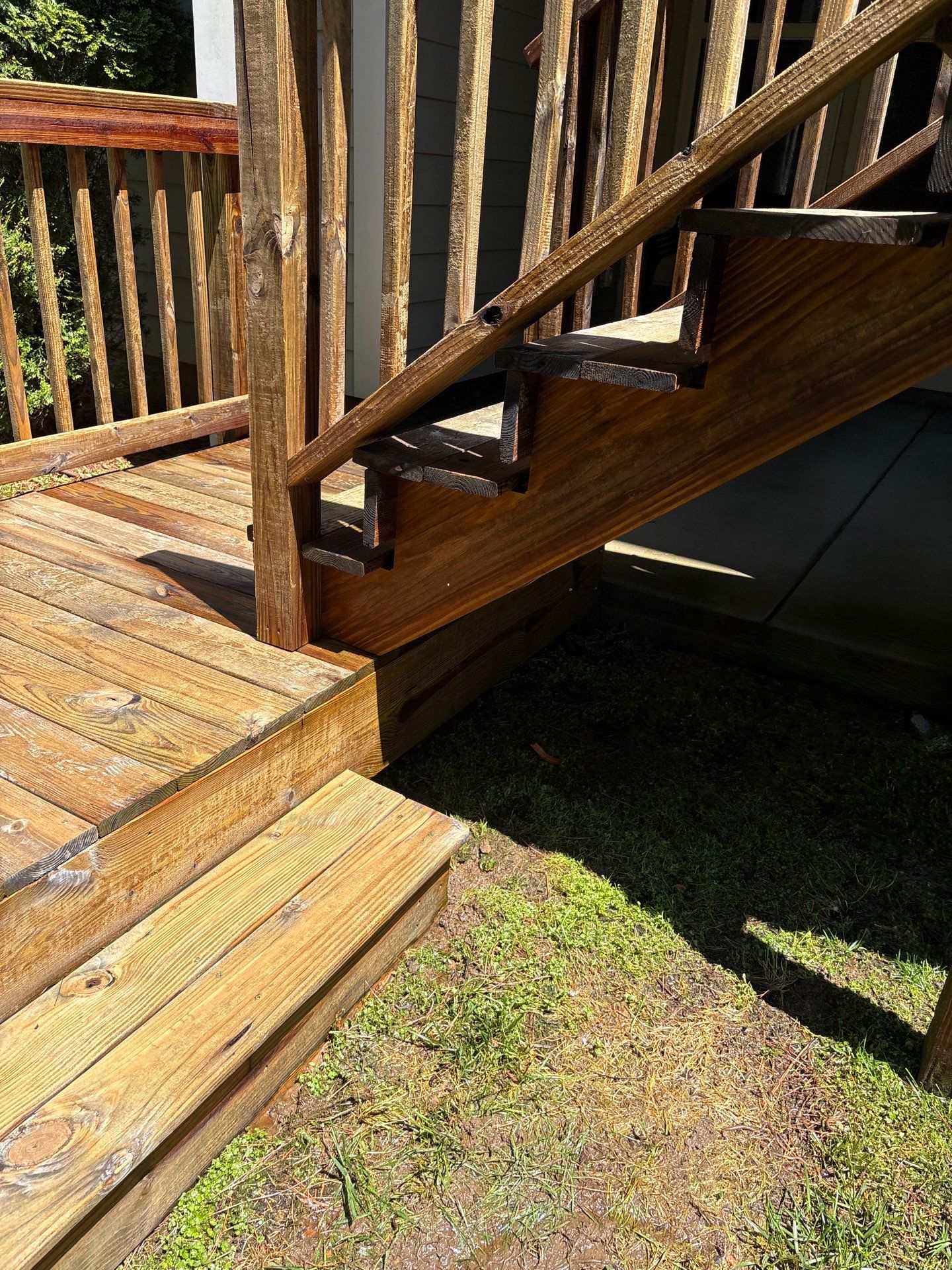 Deck using Wood Sealant by DuraSeal