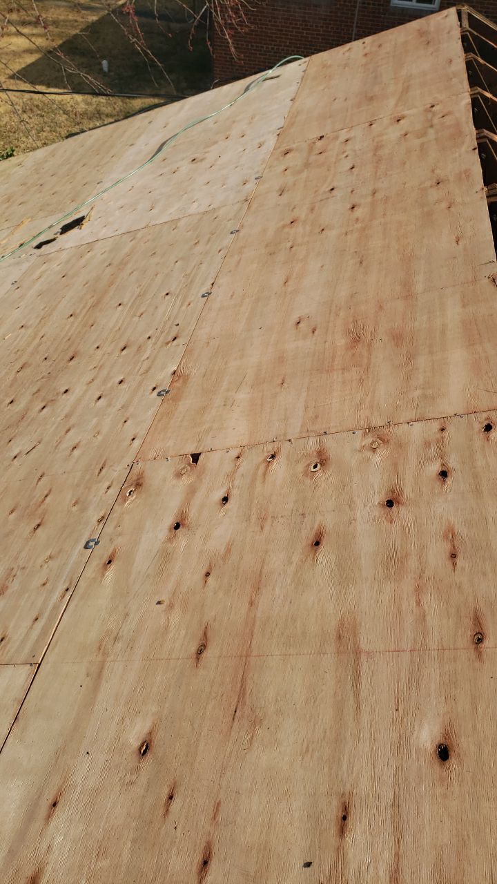 Falls Church - Certainteed Landmark Charcoal Black Roof Project by RM Banning, Inc.