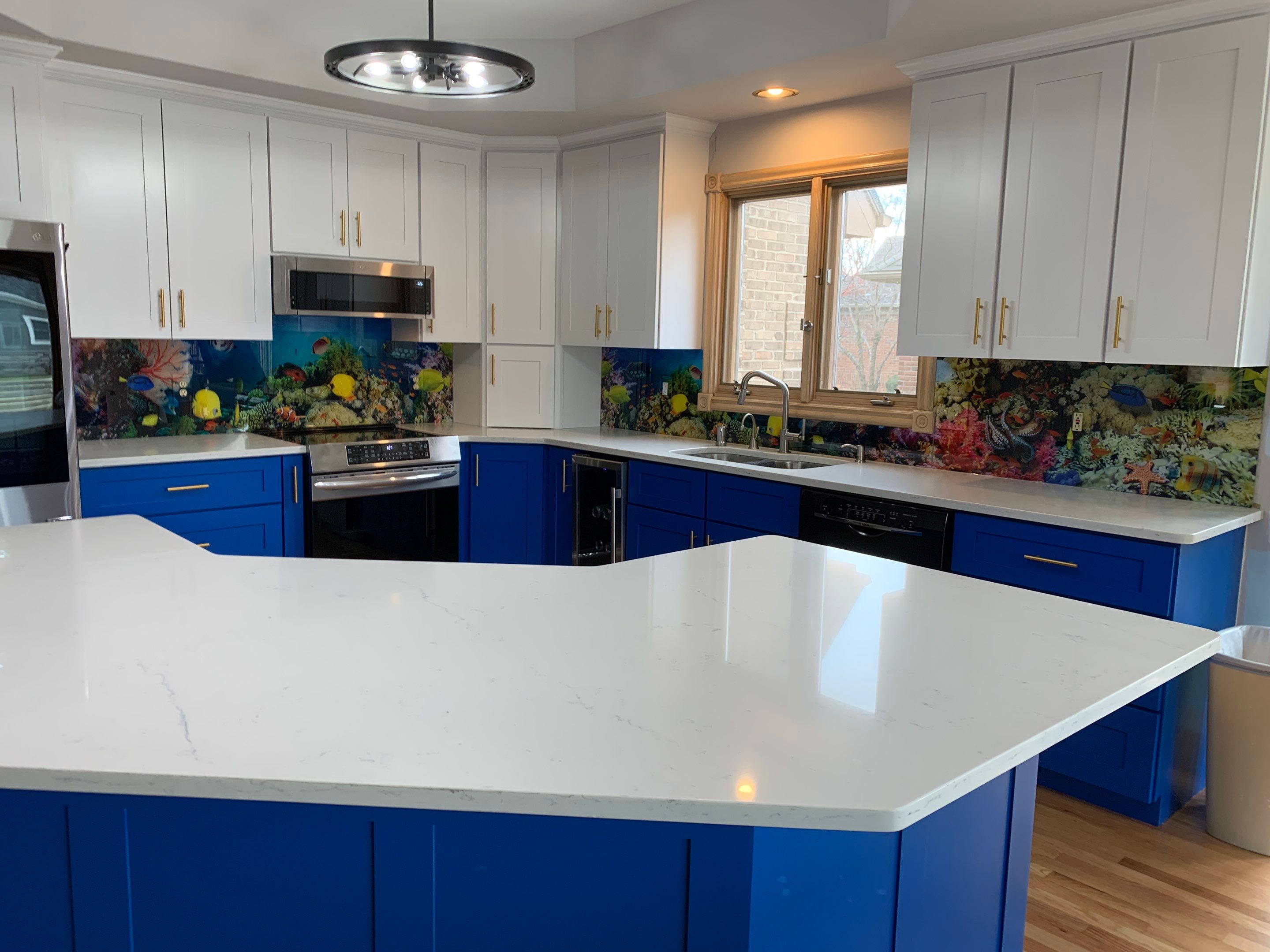 IMAGIO under the sea solid glass kitchen backsplash by IMAGIO