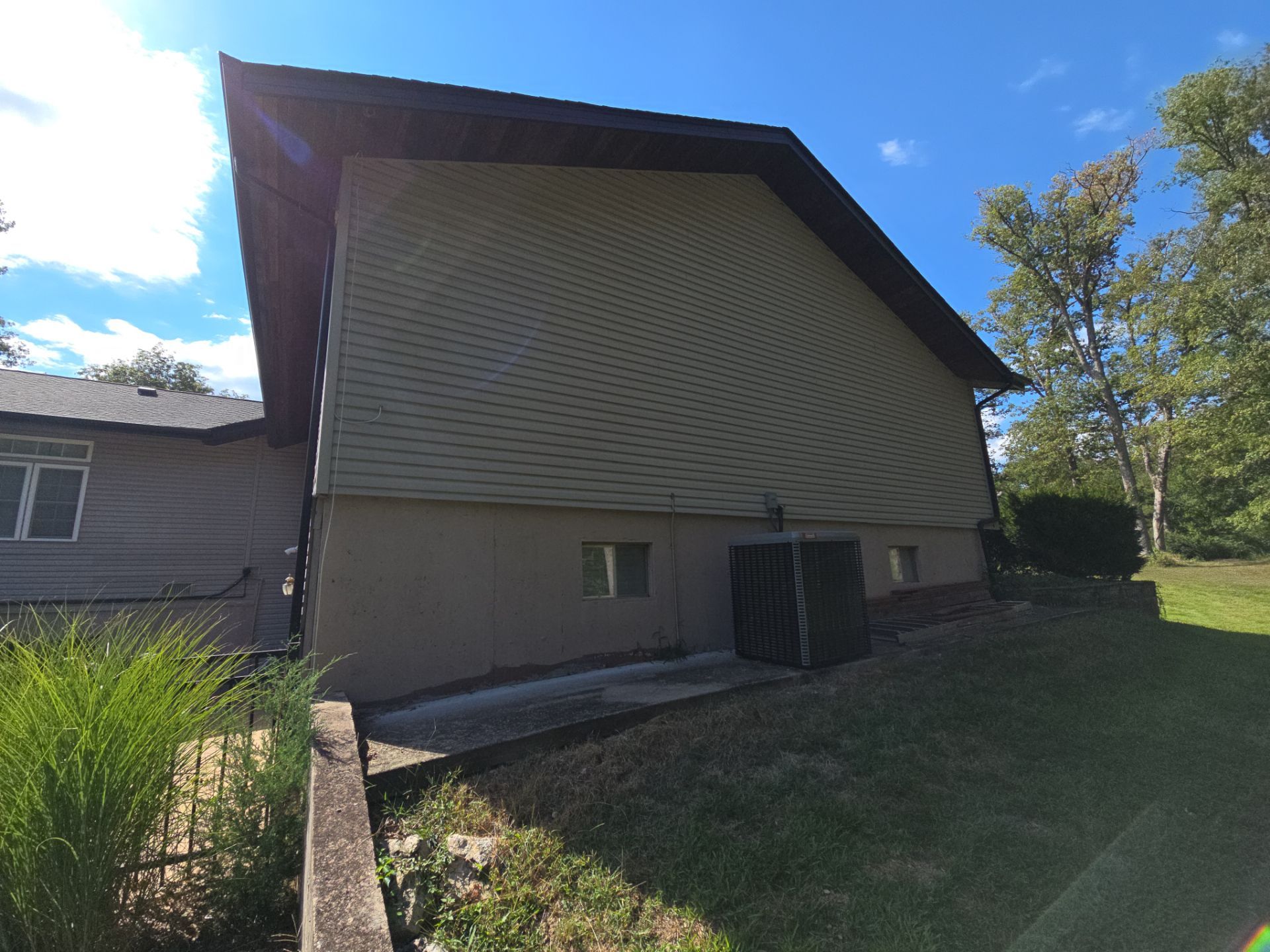  Vinyl Siding Installation in Defiance by Midwest Construction Group LLC