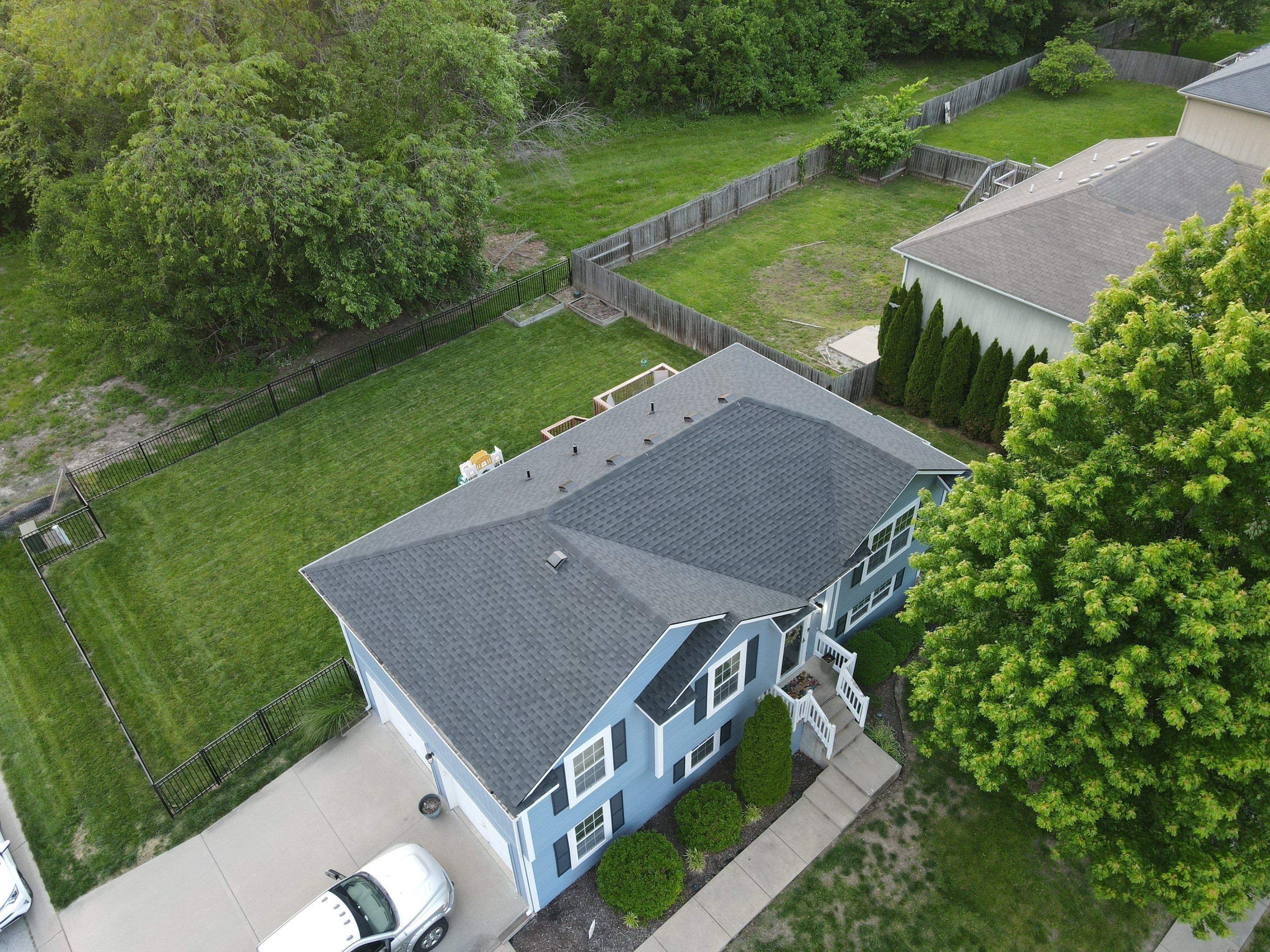 Grain Valley Residential Roof Replacement Featuring GAF Timberline HDZ Shingles by Summit Roofing