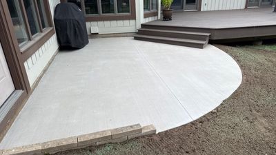 Broom finished concrete patio and walkways 