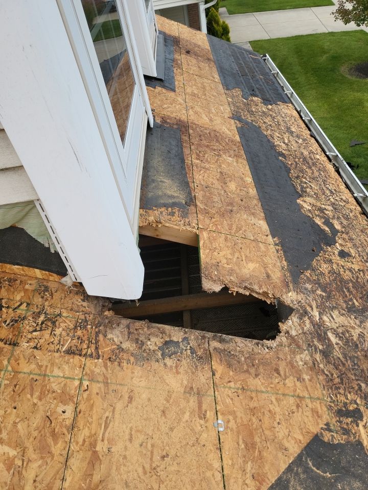 ATLAS PINNACLE PRISTINE COLOR: WEATHERED WOOD DRIP EDGE: WHITE by Eagle Eye Roofing