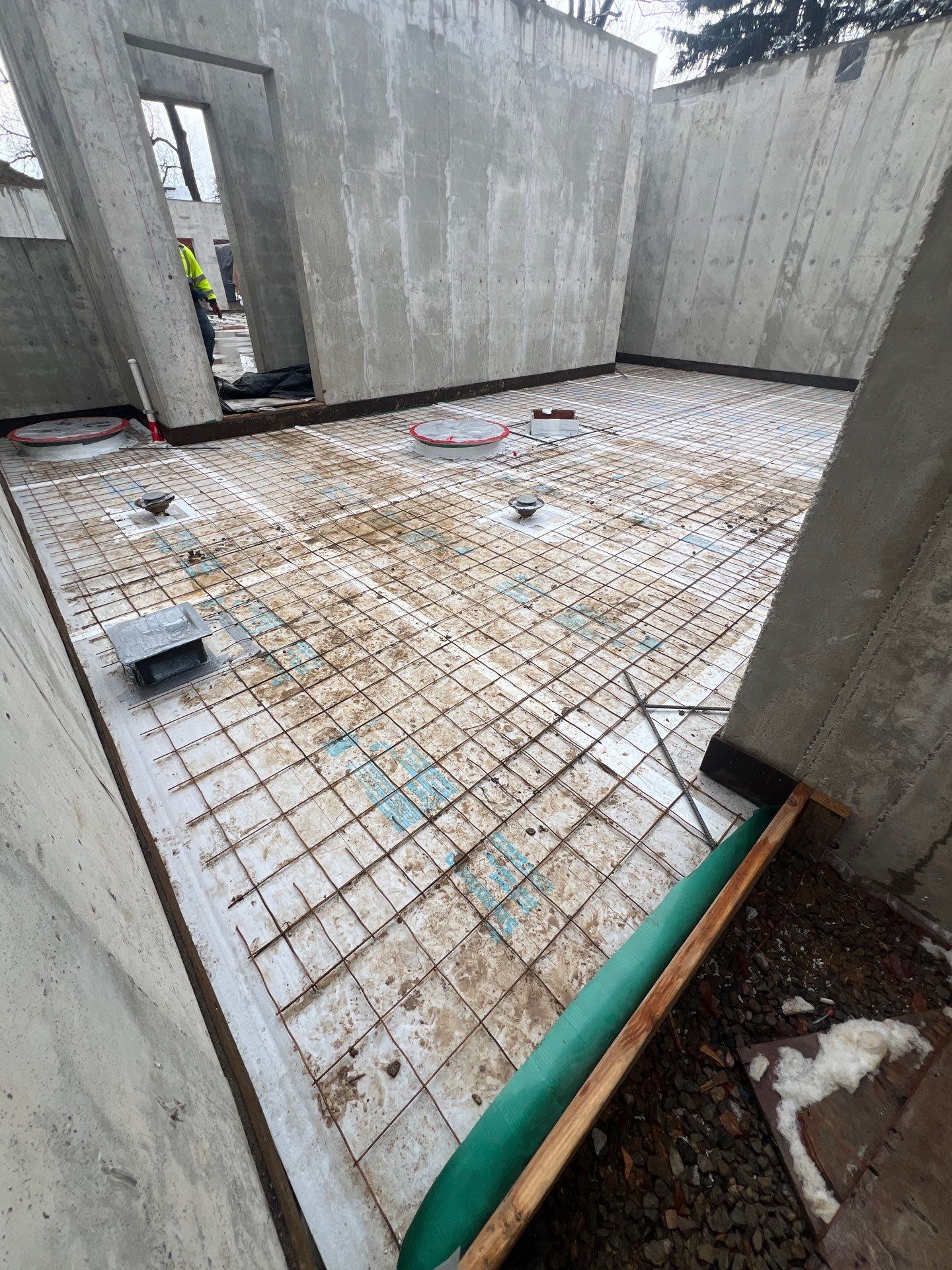 Concrete Patios, Driveways, Sidewalks using concrete by Cain Construction