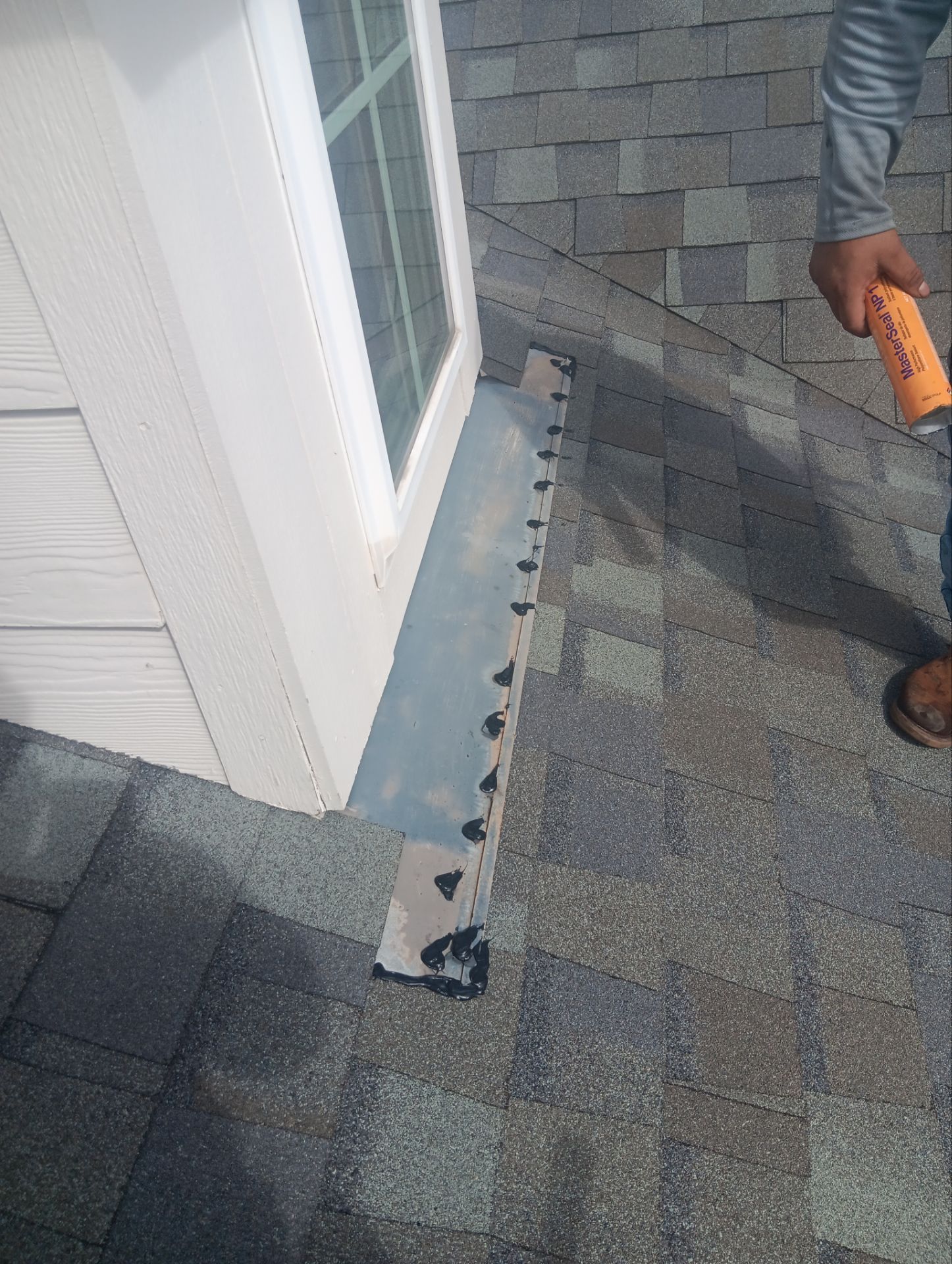 Hail Damage using Owen's Corning Duration (Lifetime) Shingles by Roof Repair Company