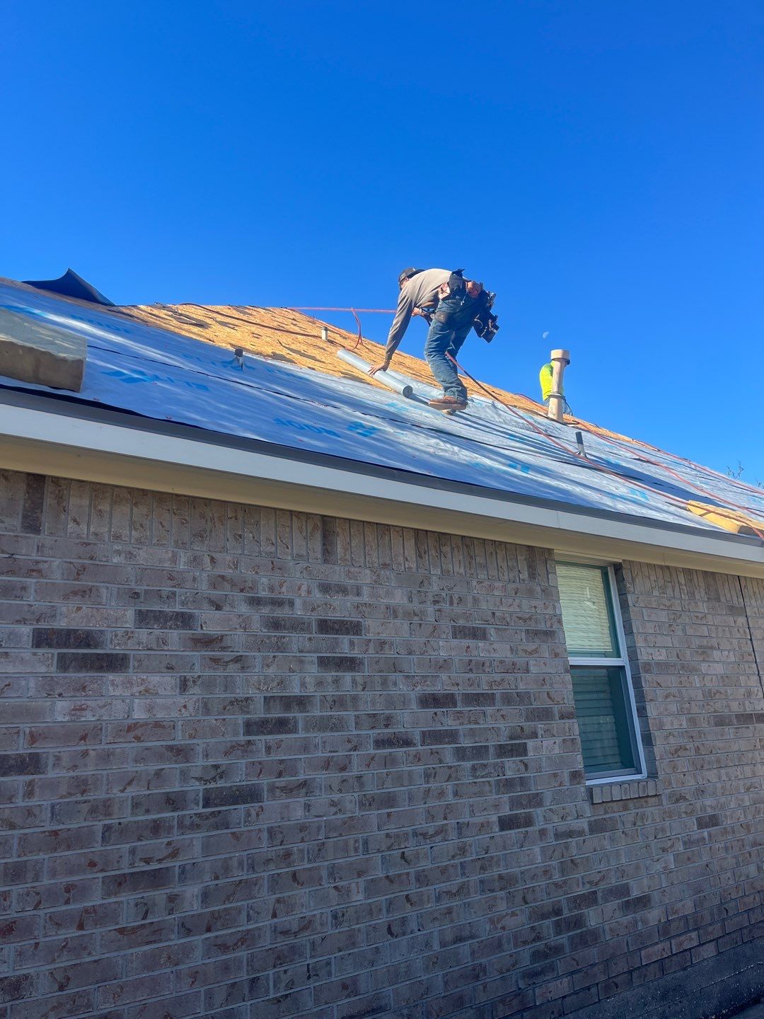 Residential Roof Replacement using GAF - NATURAL SHADOW - WEATHERED WOOD by Elite Roofing LLC