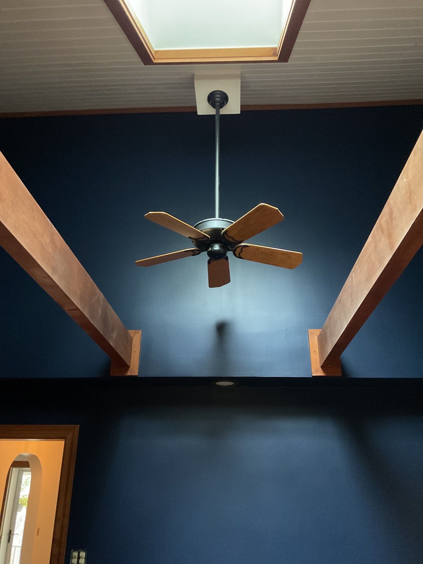 Full Interior Transformation in Media by Groovy Hues