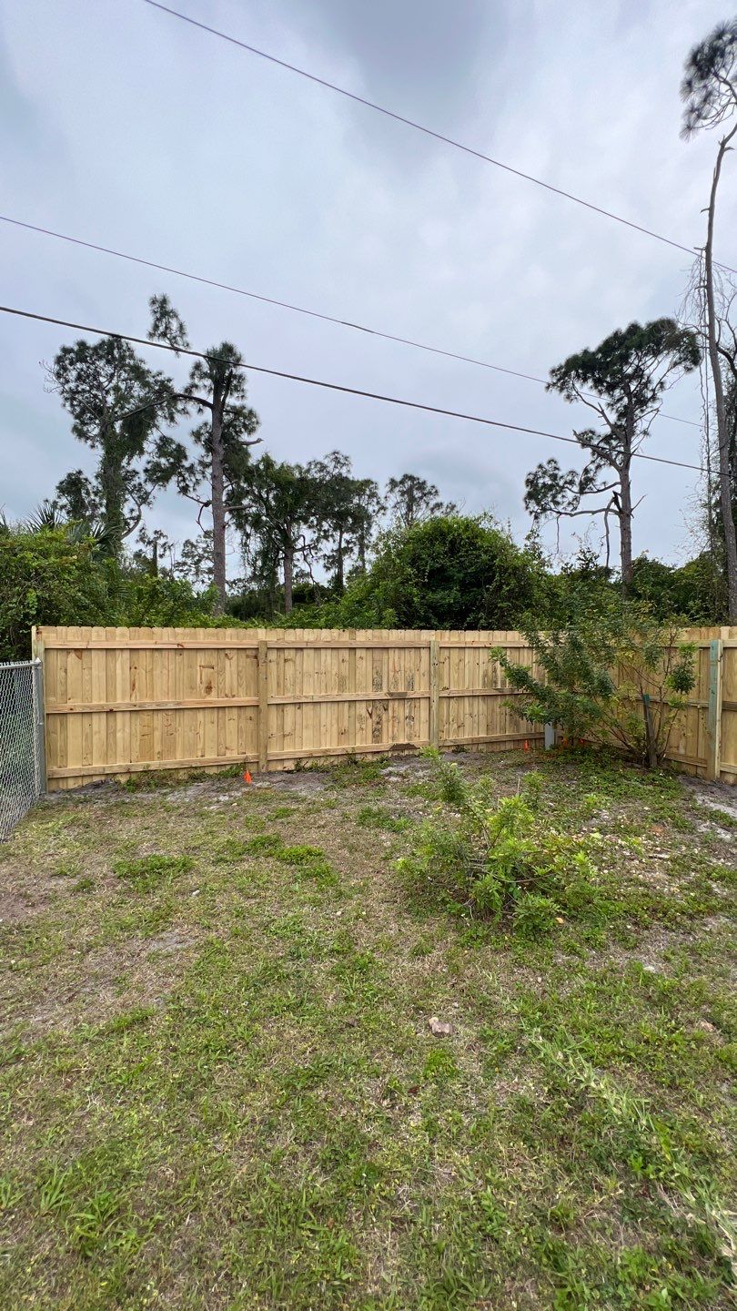 Wood Fence Installation using Wood and Chainlink Fence by Asap fence and gates, LLC