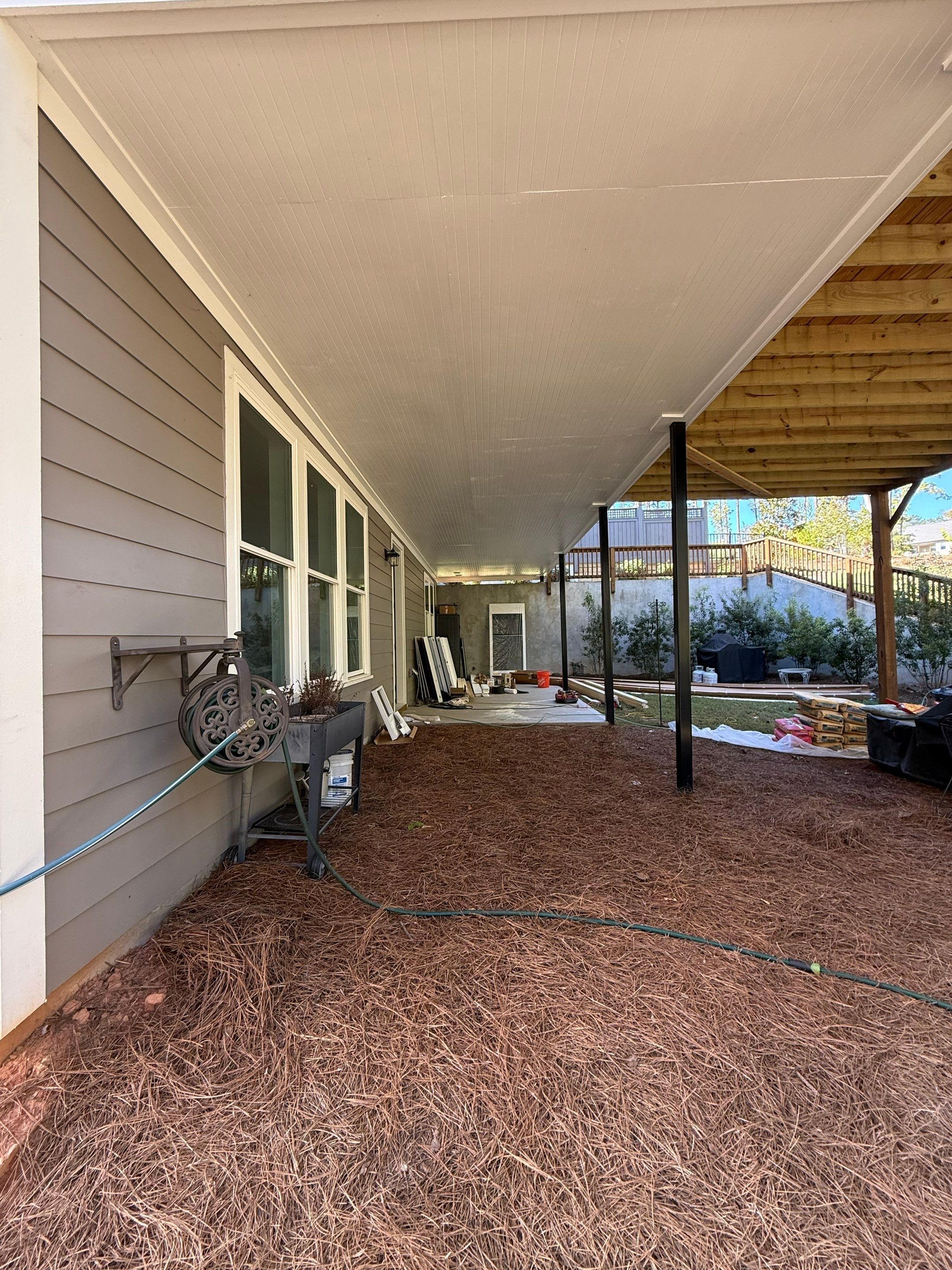 Screen Porch  by Swift Home Renovations 