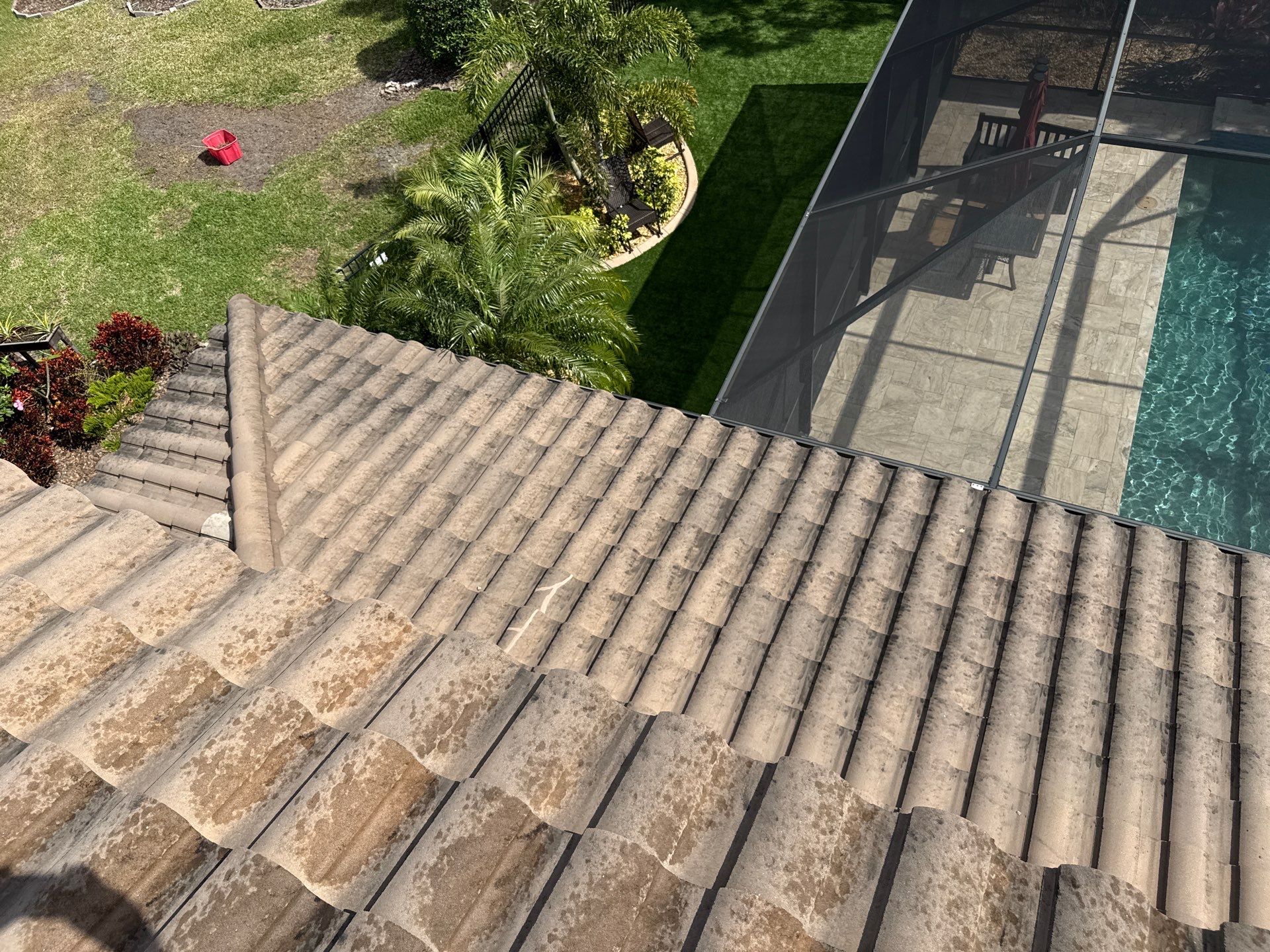 Tile Roof & Pool Deck Cleaning in Artisan Lakes Esplanade, Palmetto, FL – Sunshine AquaWash by Sunshine AquaWash