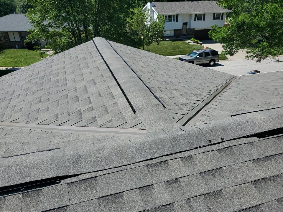 Malarkey Vista - Weathered Wood by White Castle Roofing