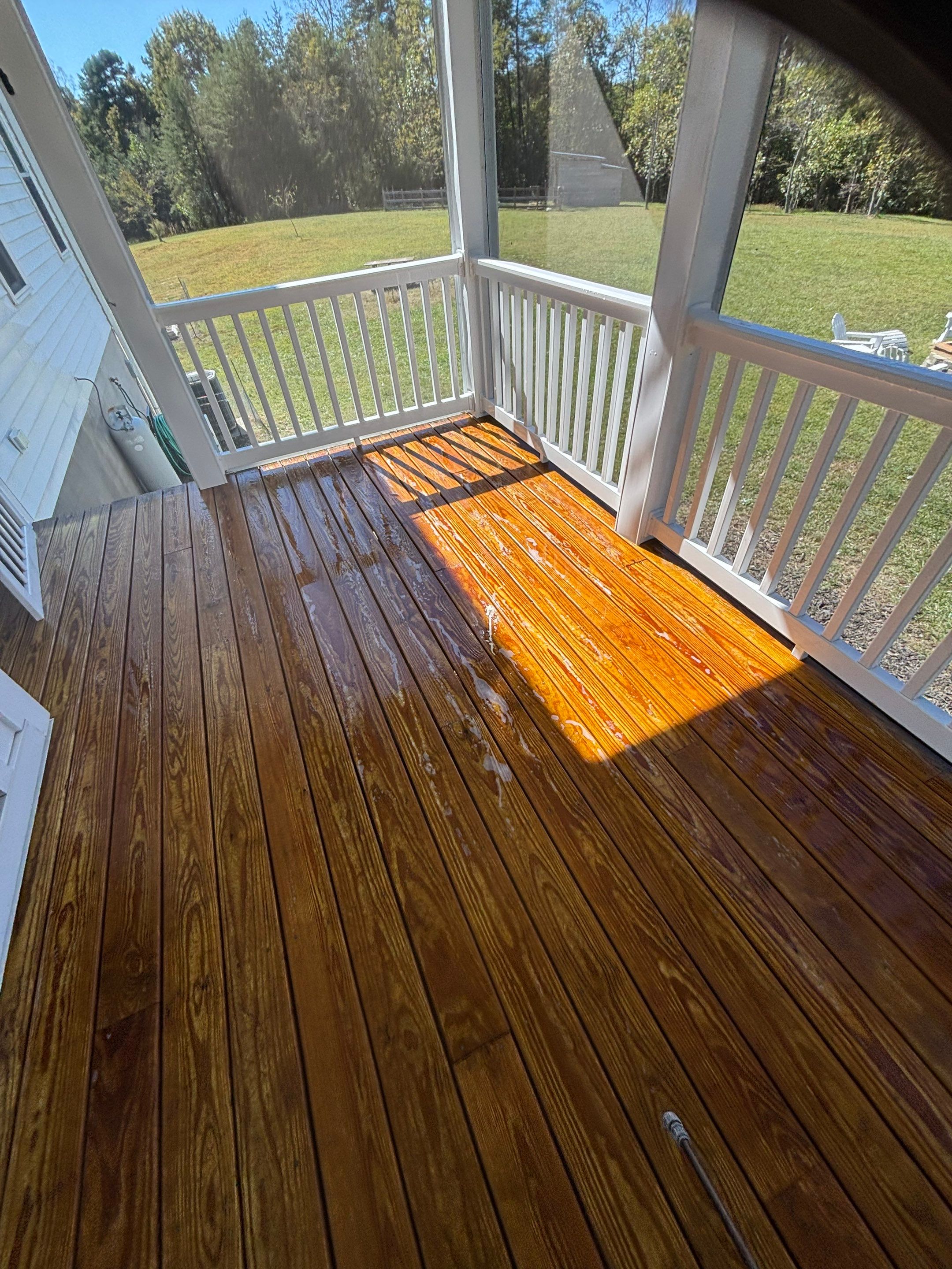 Wood Deck using Wood Sealant by DuraSeal