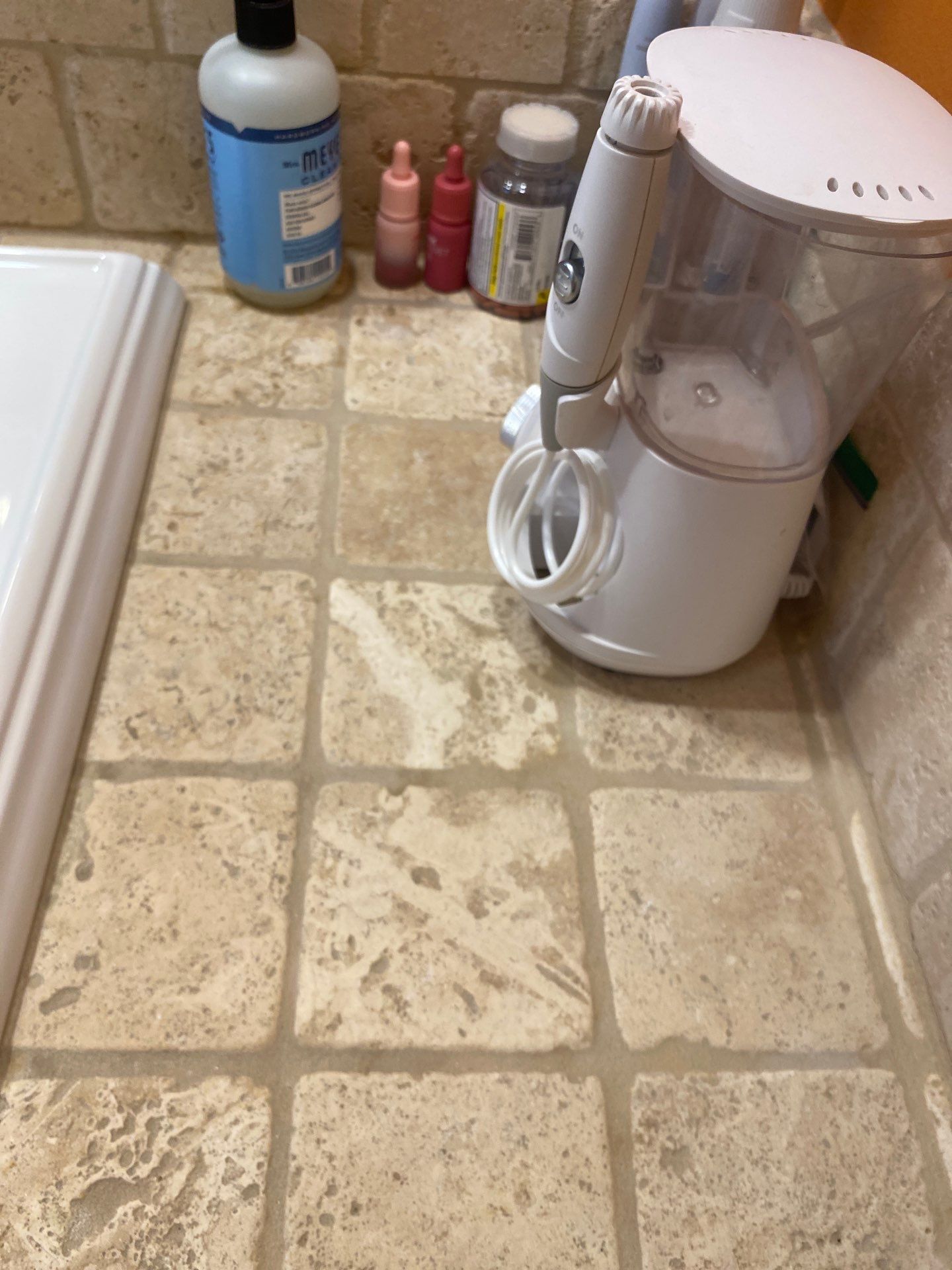 House cleaning in Lake Oswego by Cloud 9 Professional Cleaning Services