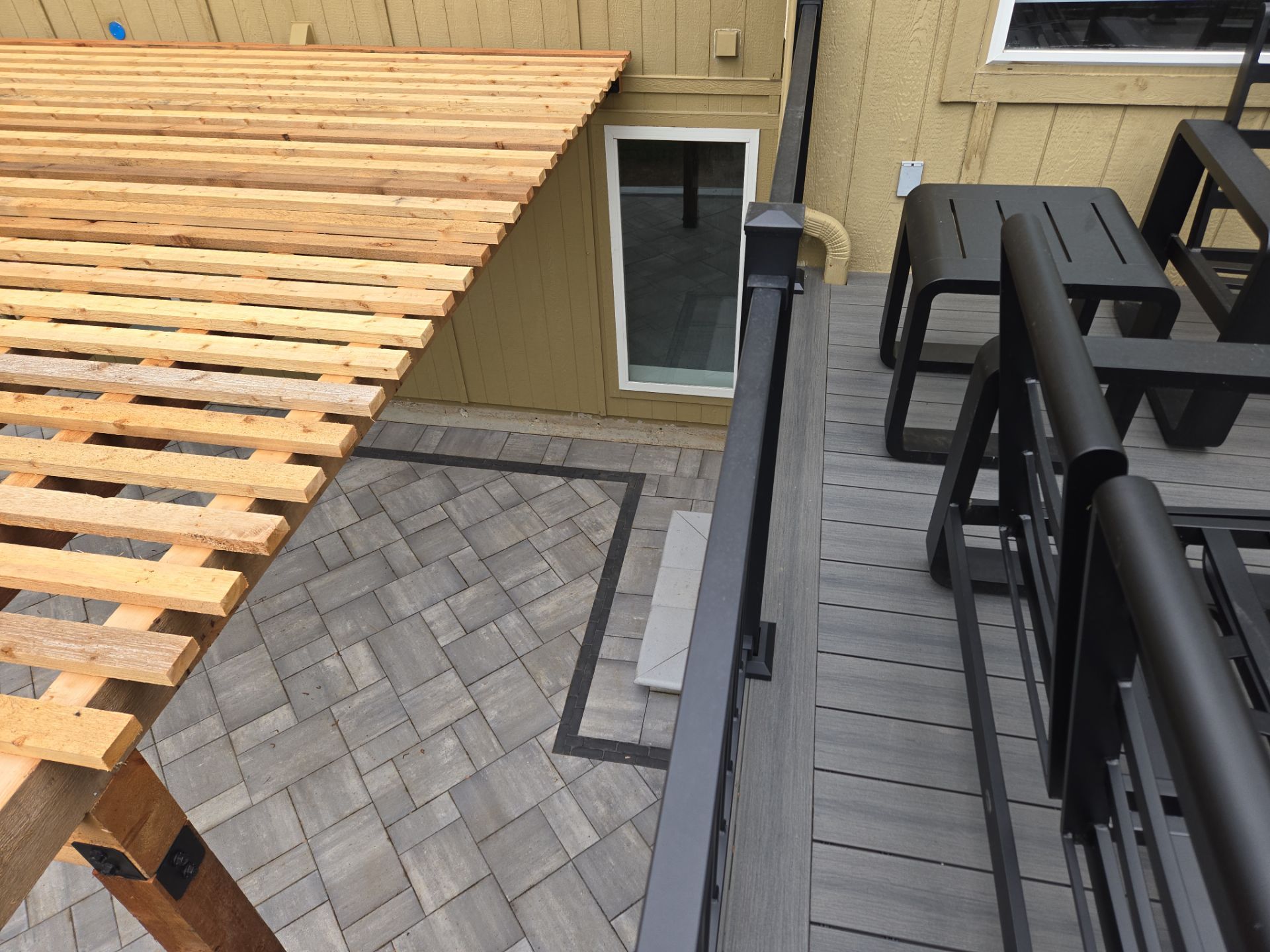 Back Yard Patio, Pergola, and Deck by LAND ESCAPES LLC