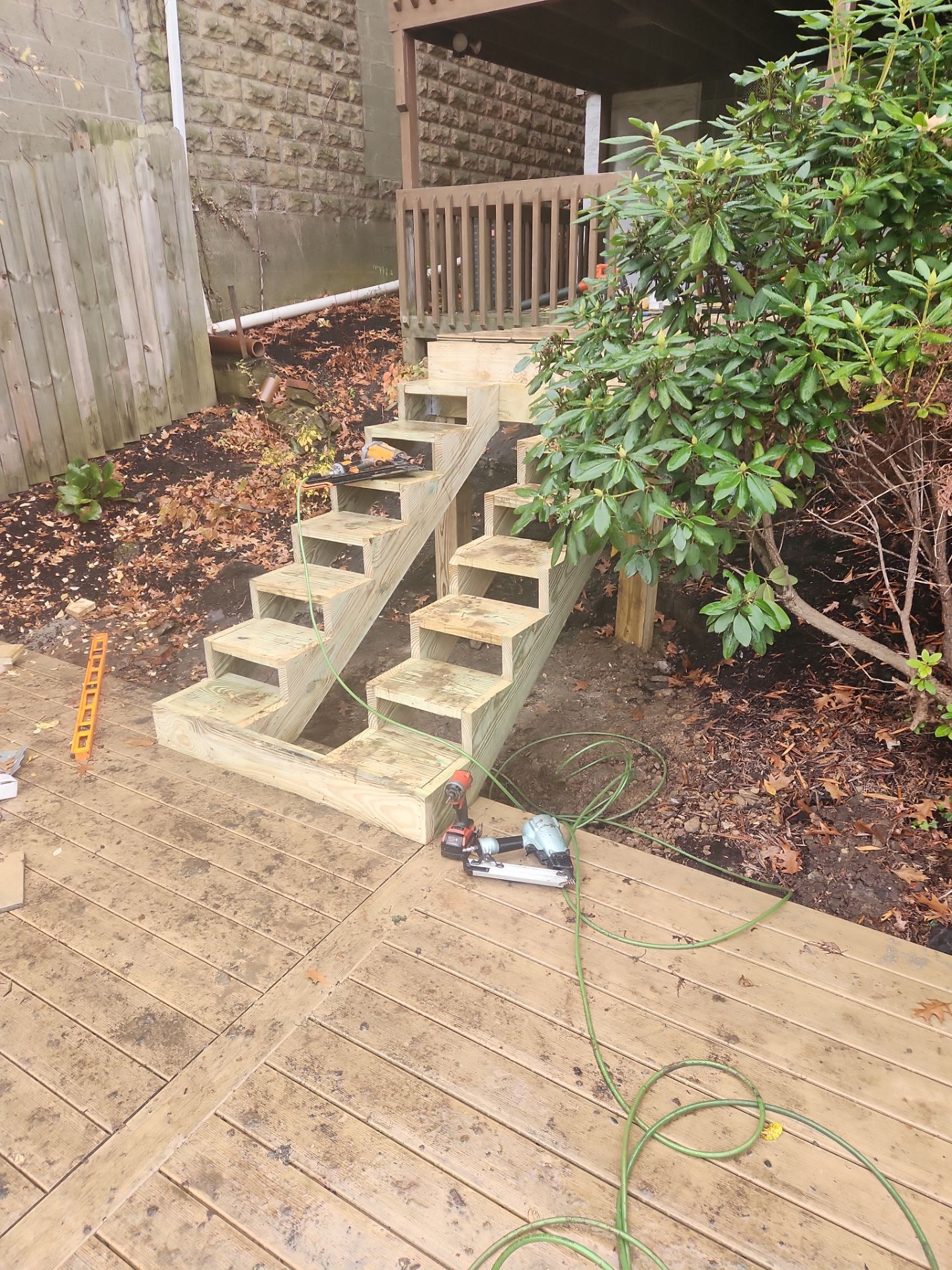 Deck by Cousins Roofing Siding & Decks