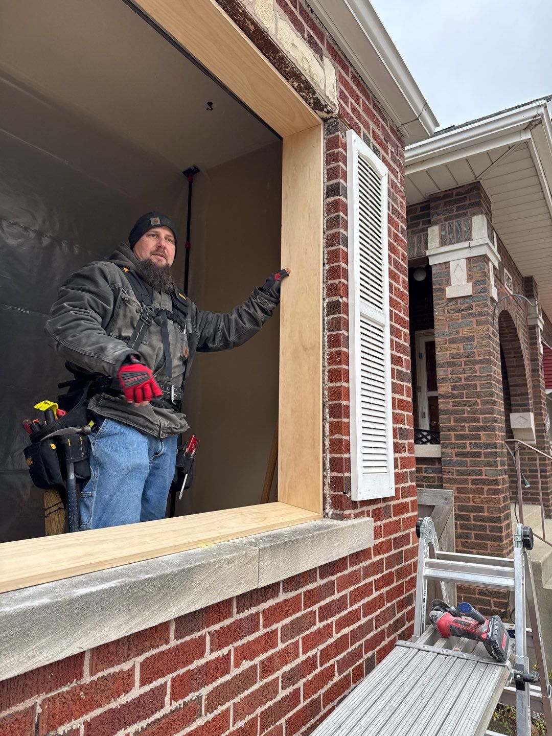 Picture window replacement using Lang Exterior Windows by Shingle Company Construction, Inc