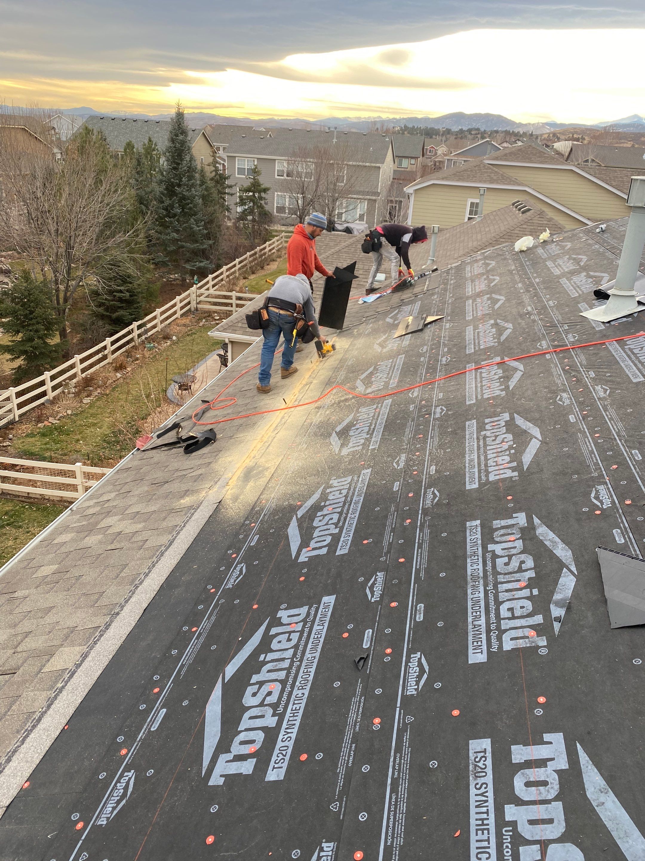 Resdiental Hail Damage Roof Replacement using Atlas Pinnacle Class 4 Impact Resistant "Weathered Wood" color by Black Belt Roofing