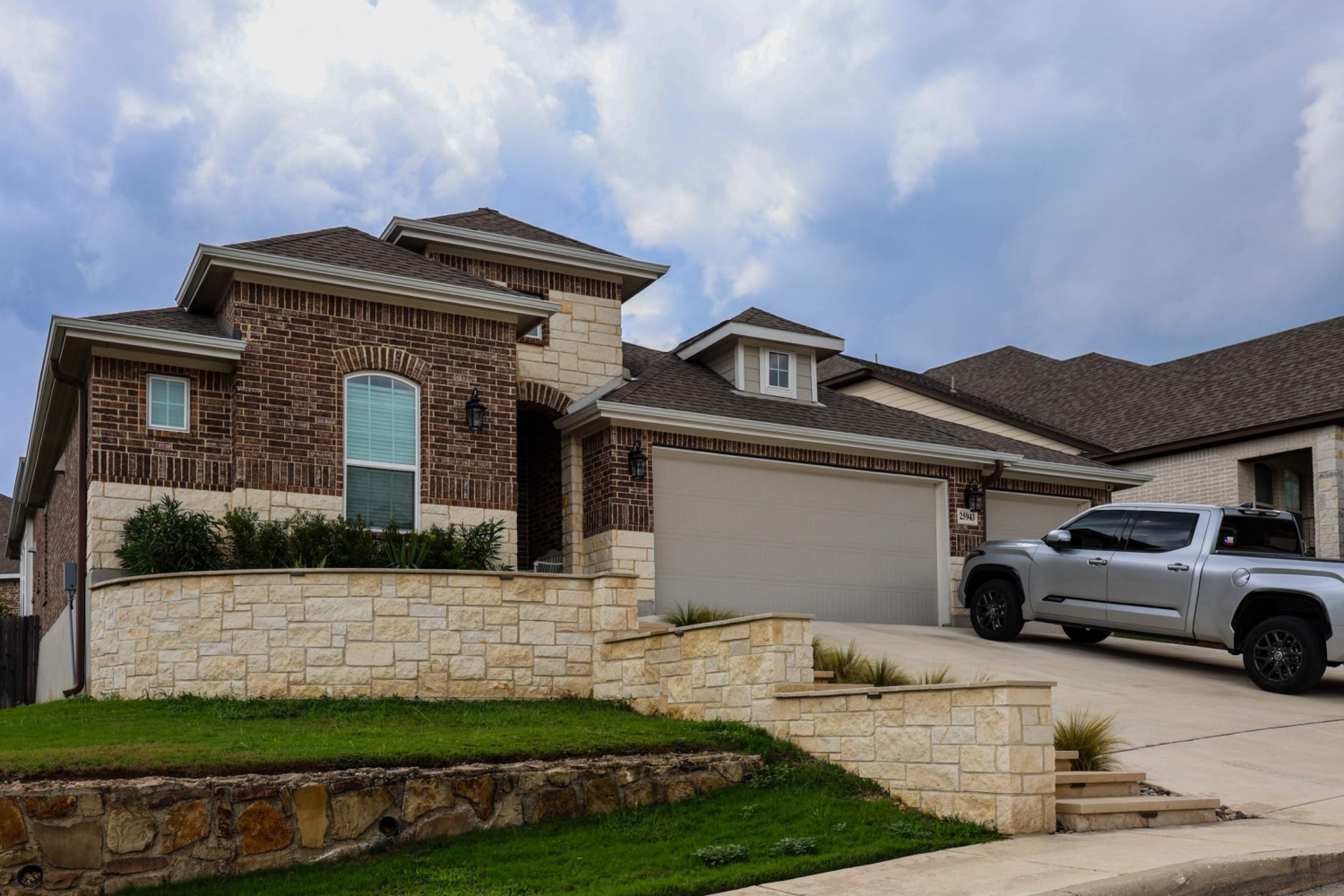 Indian Springs Preserve - San Antonio, TX by Hole In One Lawns, LLC