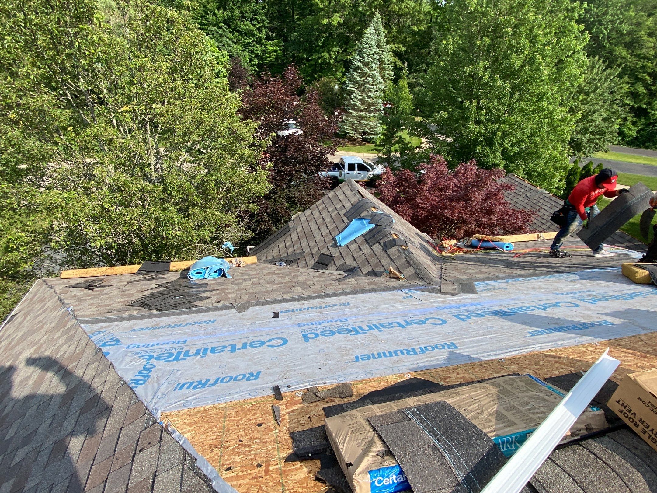 Roof Replacement using CertainTeed Landmark by 180 Contractors