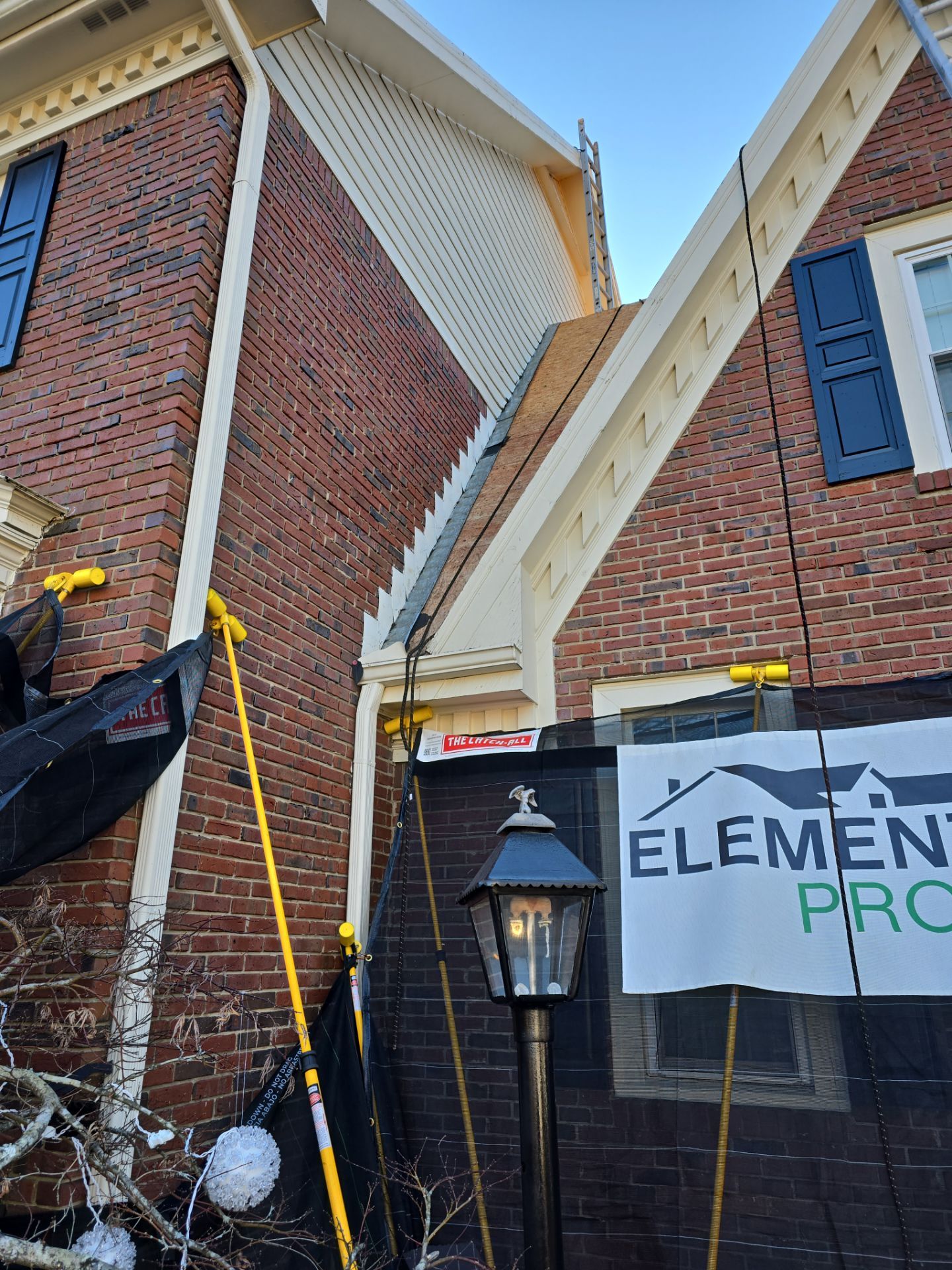 GAF Timberline HDZ in Weathered Wood by Element Pros Roofing, LLC