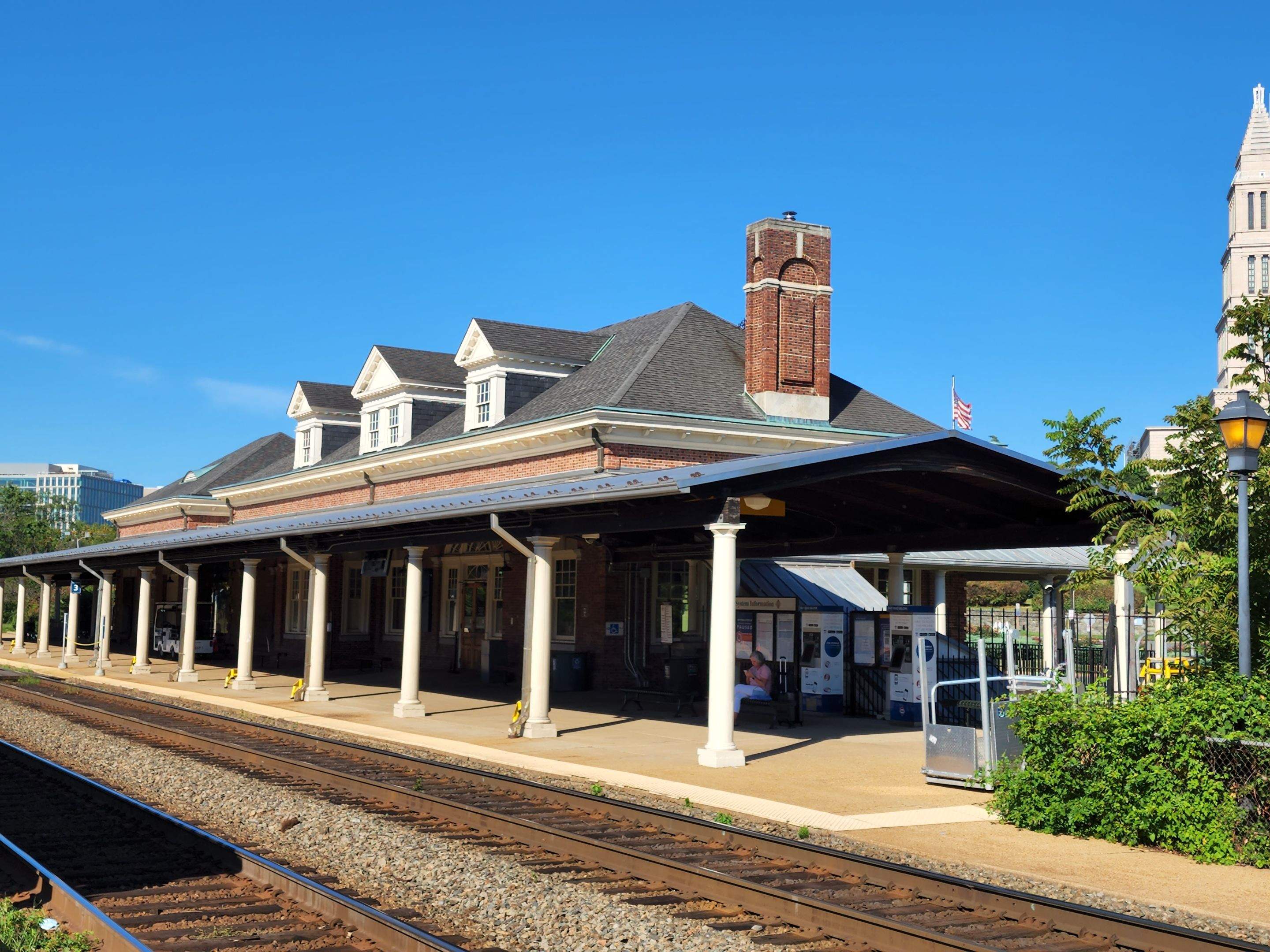 Alexandria Union Station by Vertex Roofing Contractors Inc.