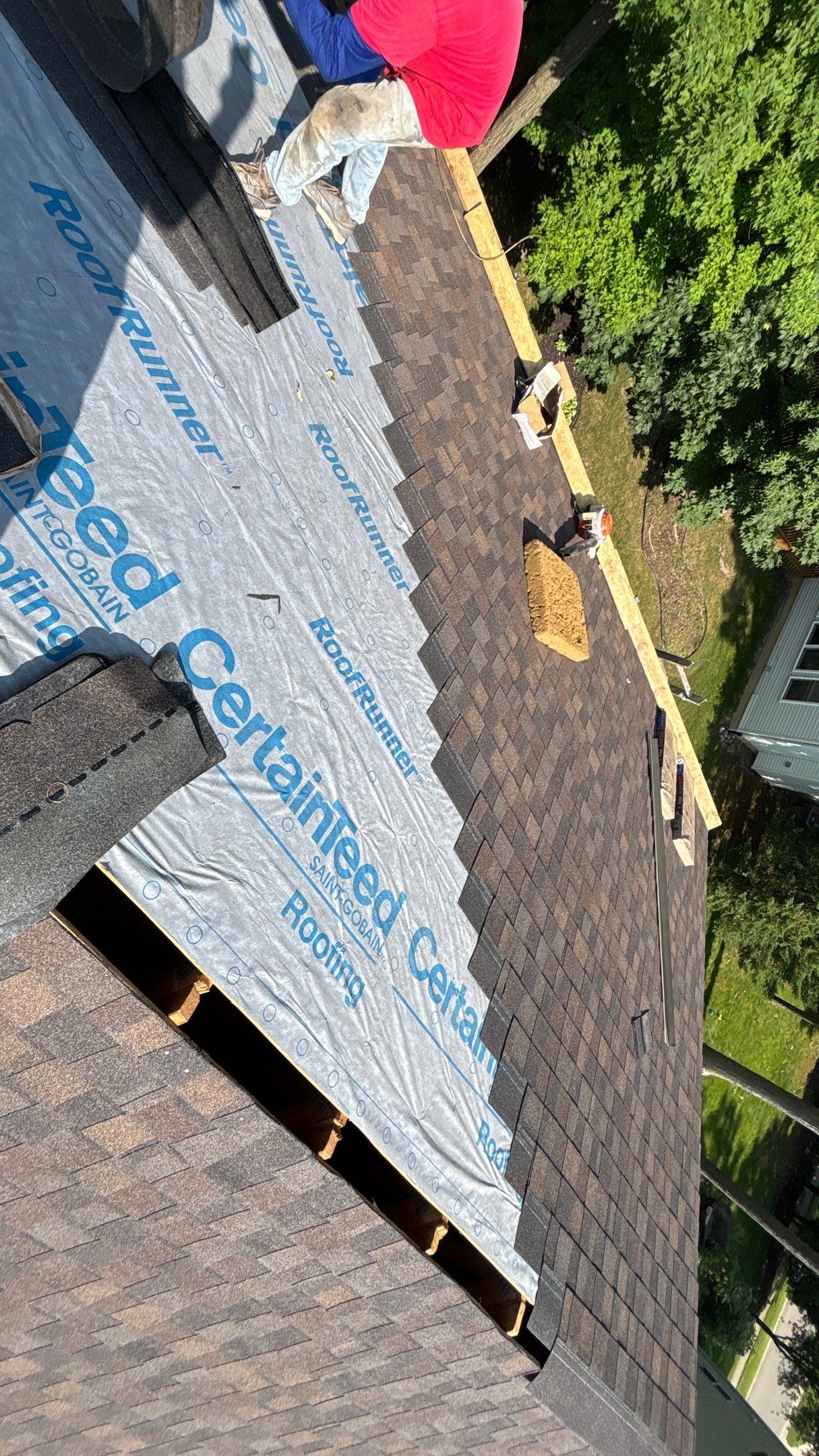Roof Replacement using CertainTeed Landmark Max Def Shenandoah by 180 Contractors