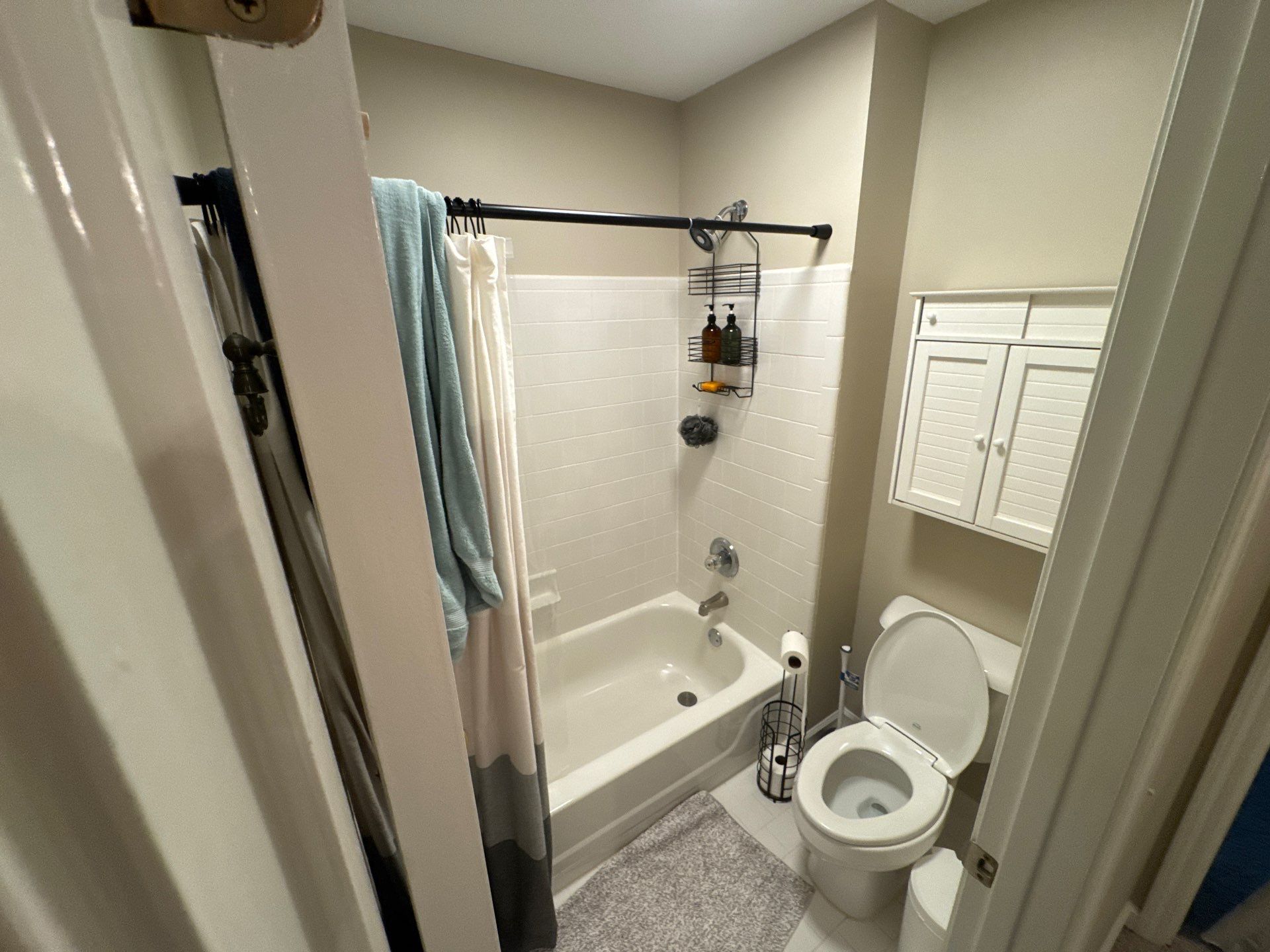 Jack and Jill bathroom renovation by Prudencio