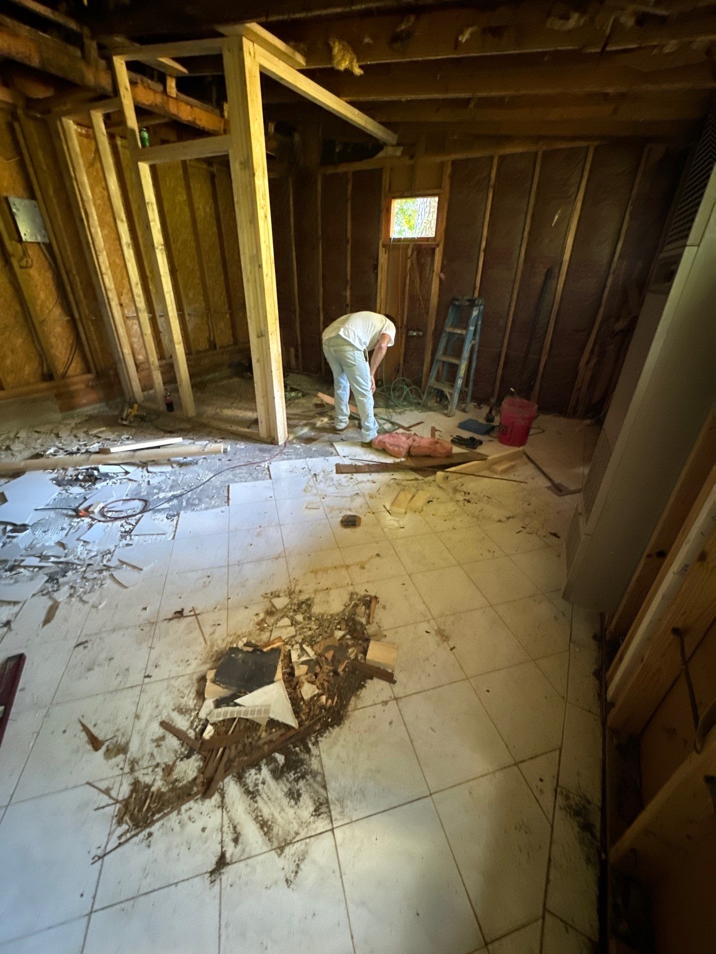 Comprehensive Interior Renovation and Accessible Bathroom Construction in Doraville by Swift Home Renovations