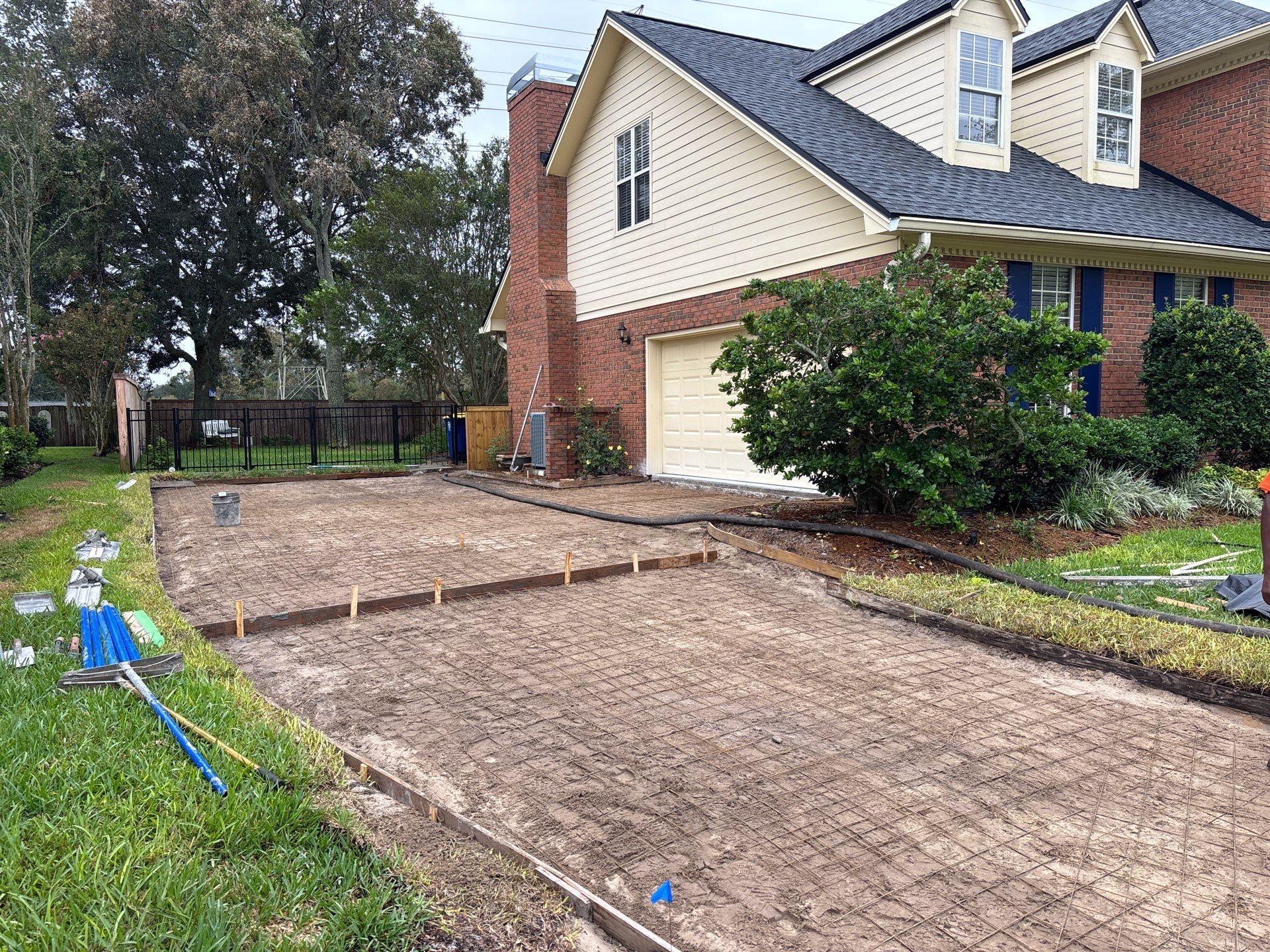 Driveway Replacement ON A HILL in Jacksonville, Florida by Burlington Concrete & Asphalt Inc