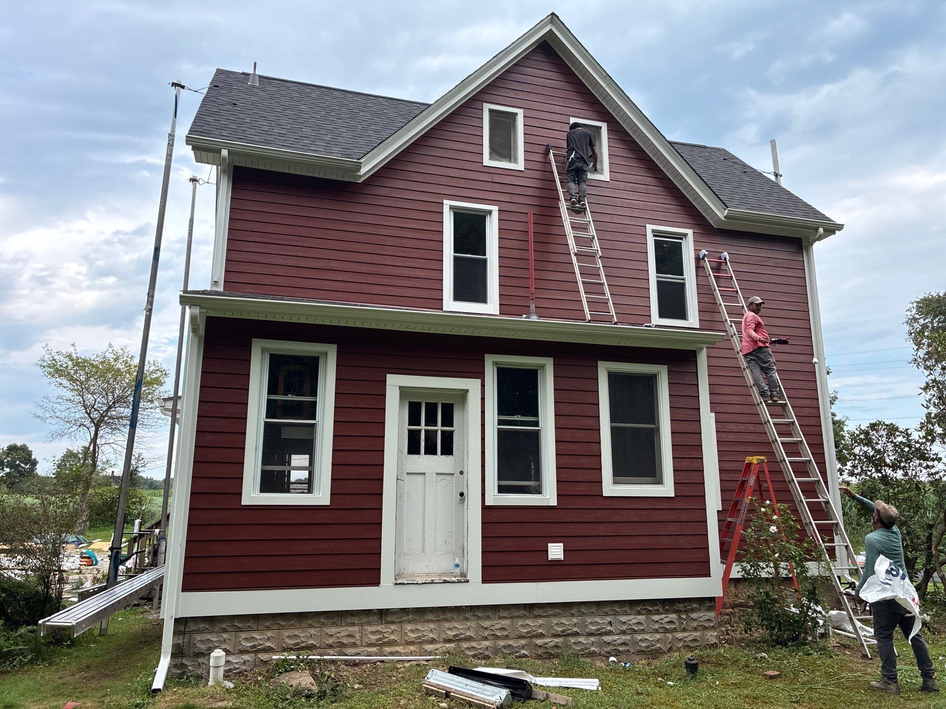 Full House Siding Renovation and Exterior Repairs in Valencia, Pennsylvania by Ideal Siding Pittsburgh