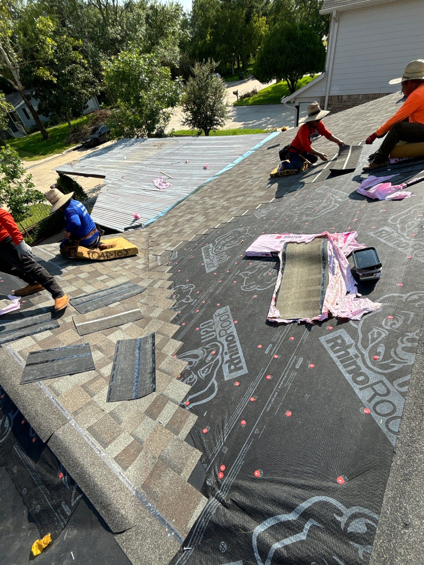 Residential Roofing Installation using Owen's Corning Duration (Lifetime) Shingles by Roof Repair Company