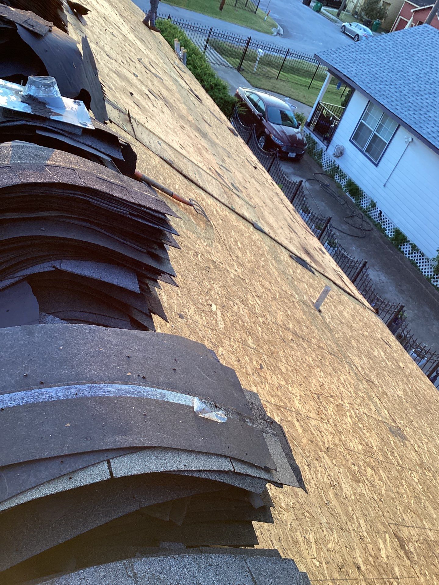 Residential Roofing Installation using Owen's Corning Duration (Lifetime) Shingles by Roof Repair Company
