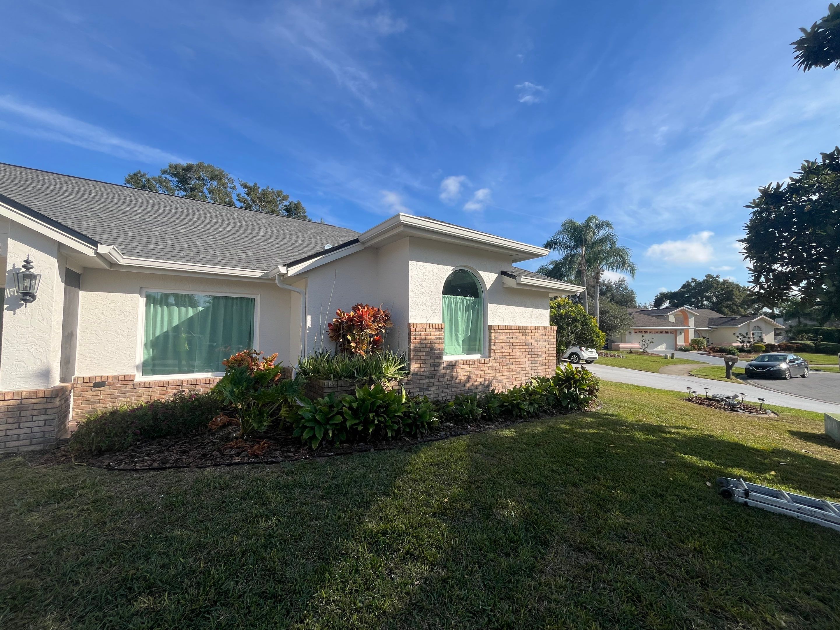 6 Inch Seamless Gutters using K-Style Seamless Gutters in Palm Harbor FL by Gutter Professors