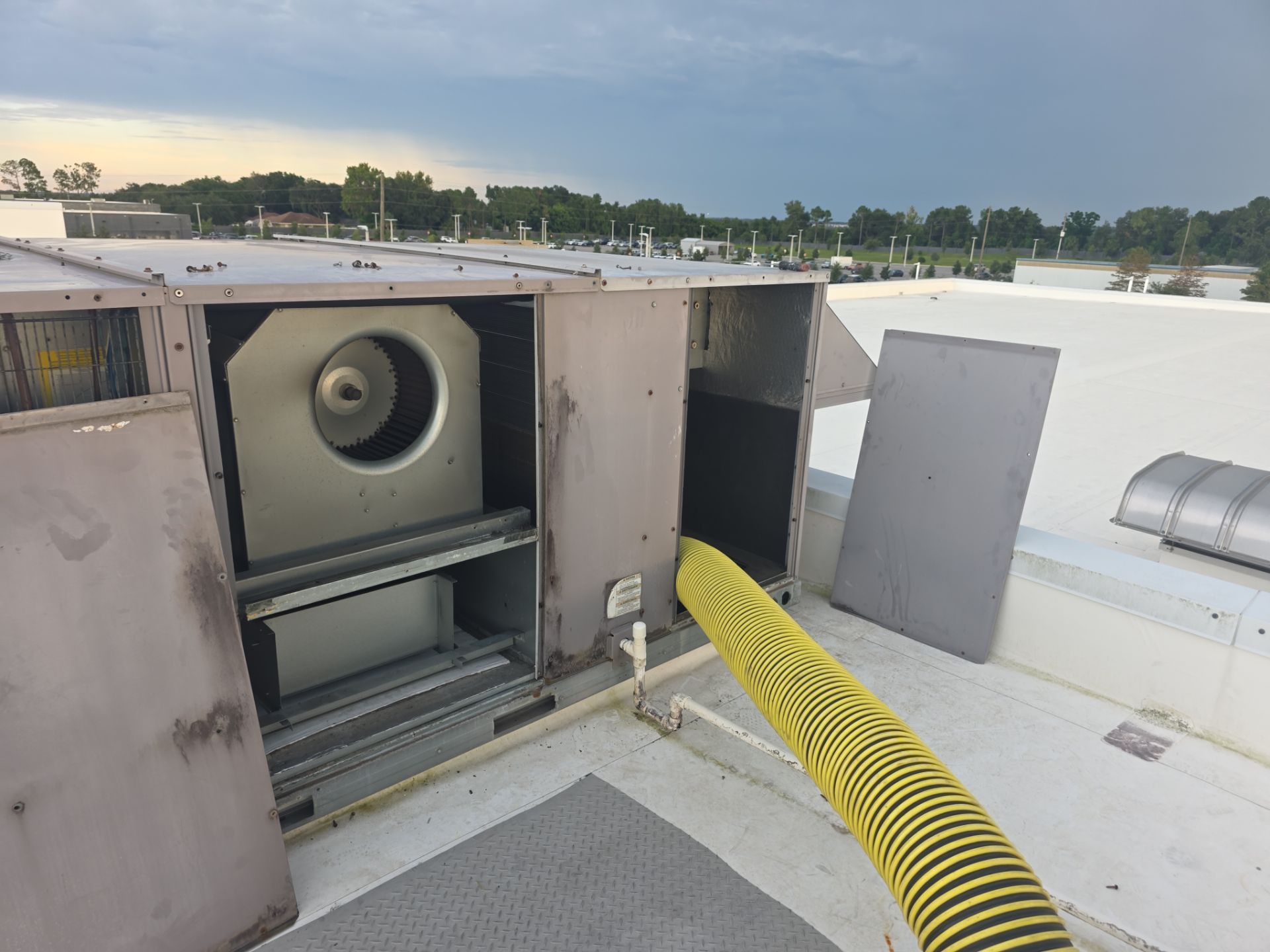 Commercial Air Duct Cleaning in Clermont by Hygienic Air, Inc
