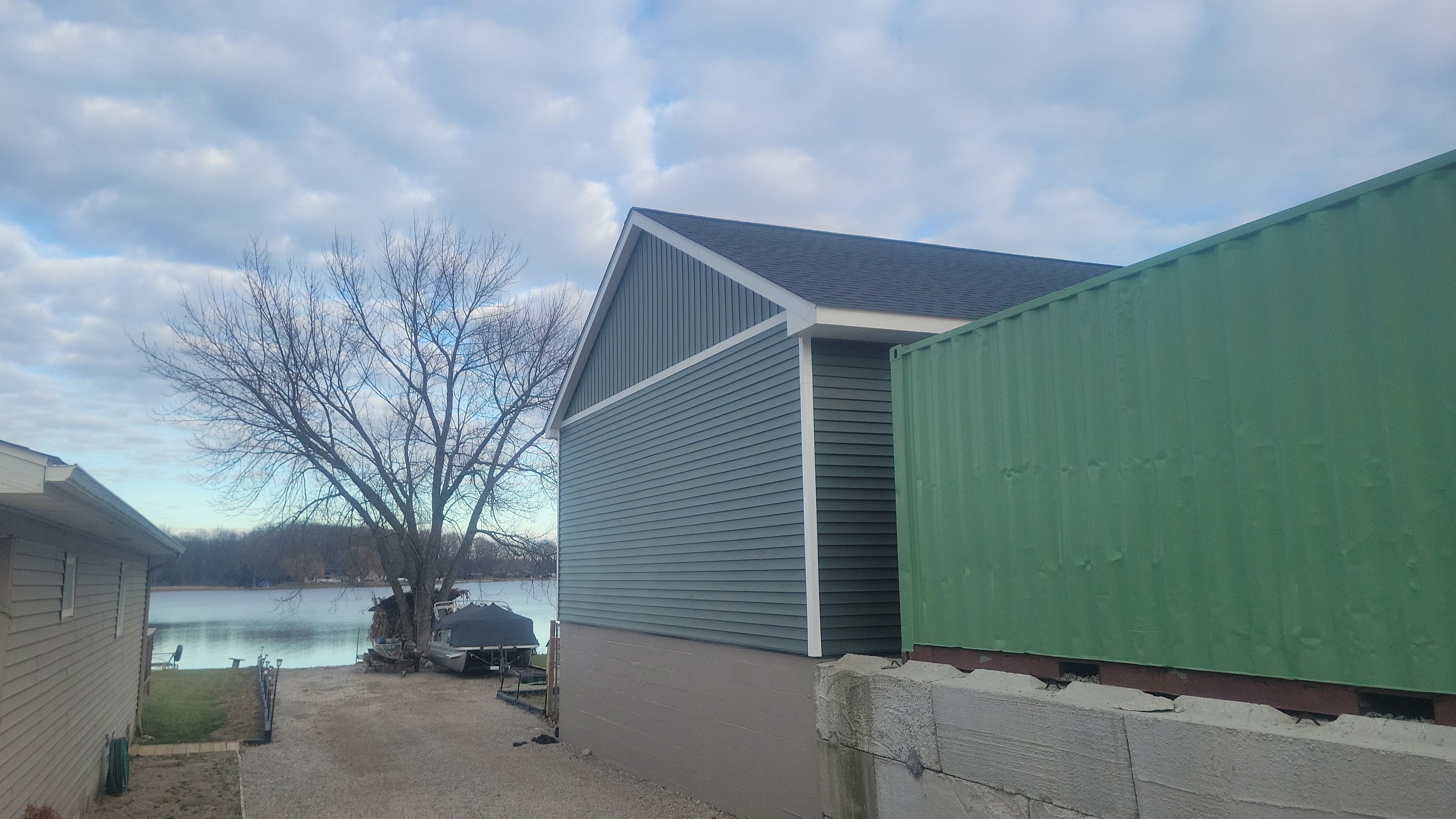 Siding Replacement using CertainTeed Restoration Classis D4 by 180 Contractors