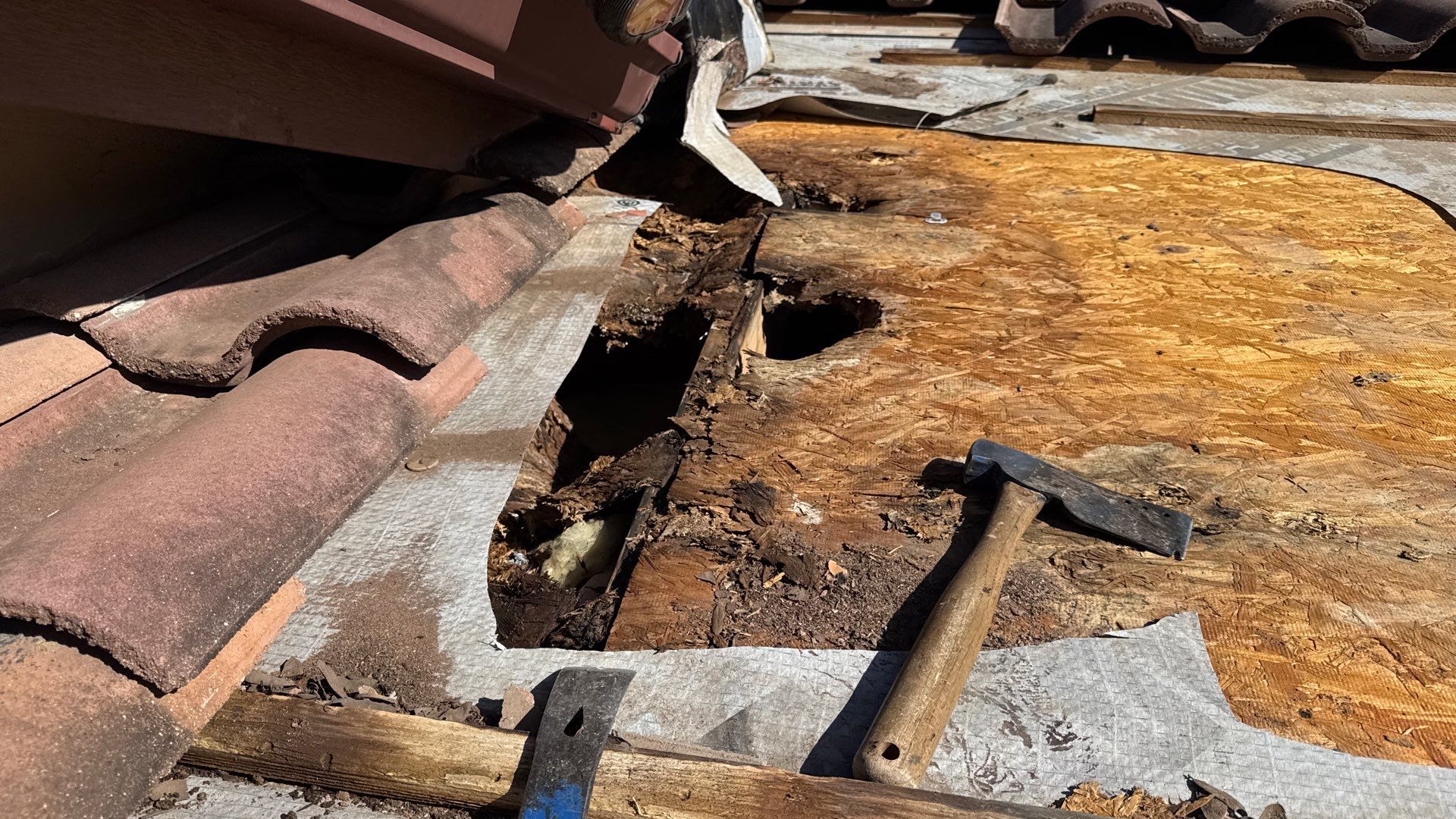 Tile Roof Repair Company | Rox Roofing by Rox Roofing