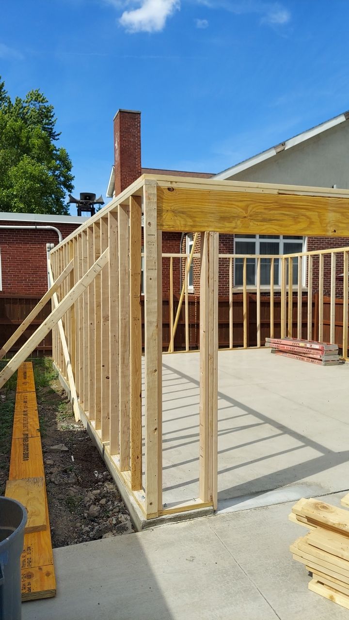 Garage by Ivy Lea Construction