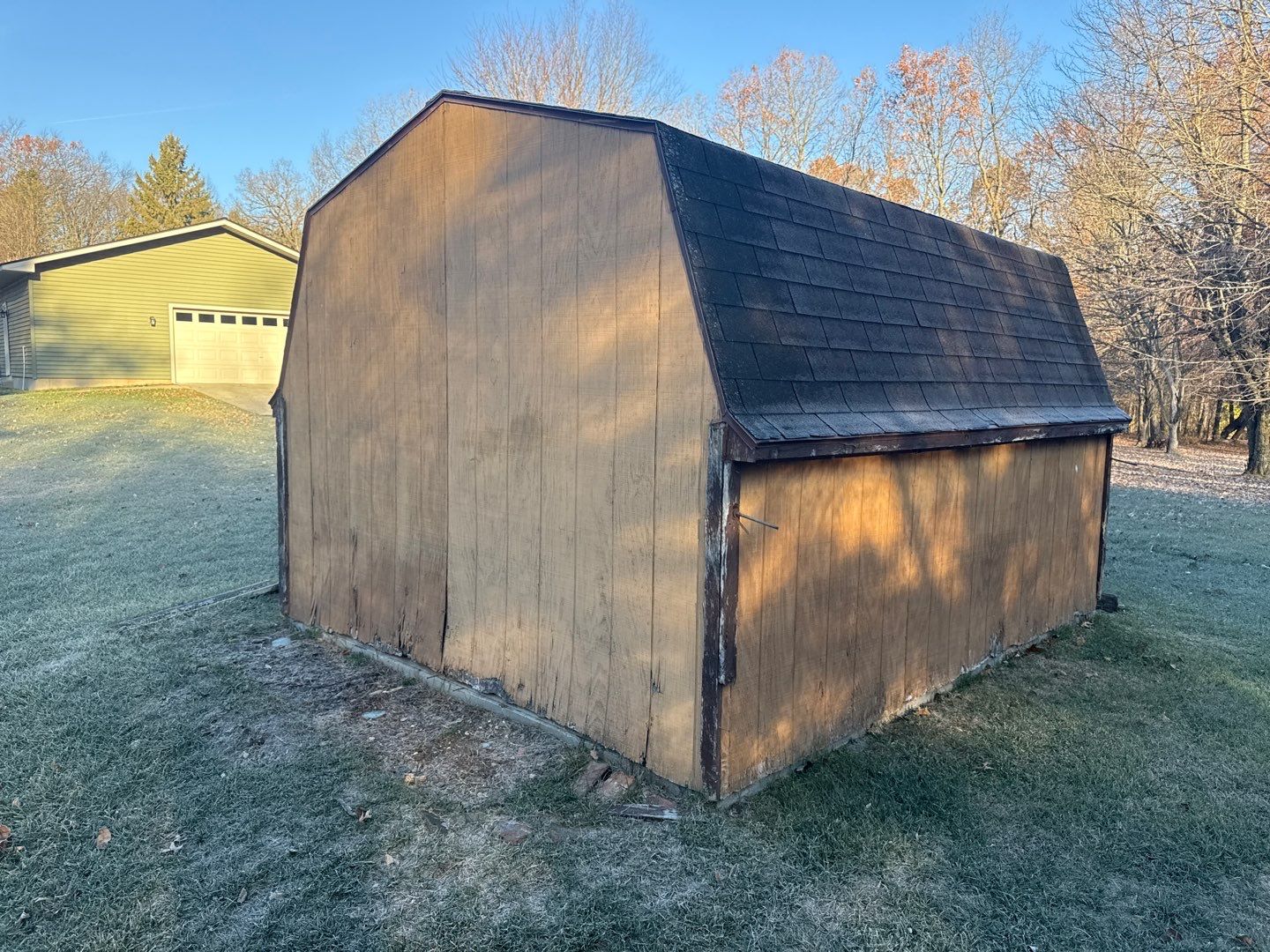 Roof Replacement using Owens Corning Sand Castle and Siding Replacement using Odyssey Plus D4" Wood Grain by 180 Contractors