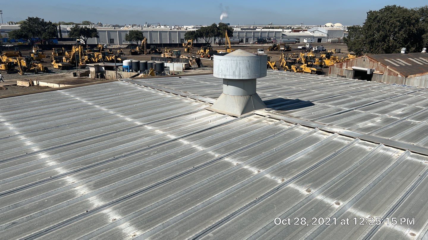 MR Roofing system using Conklin BenchPly system with PUMA top coat by Straight Edge Roofing Inc