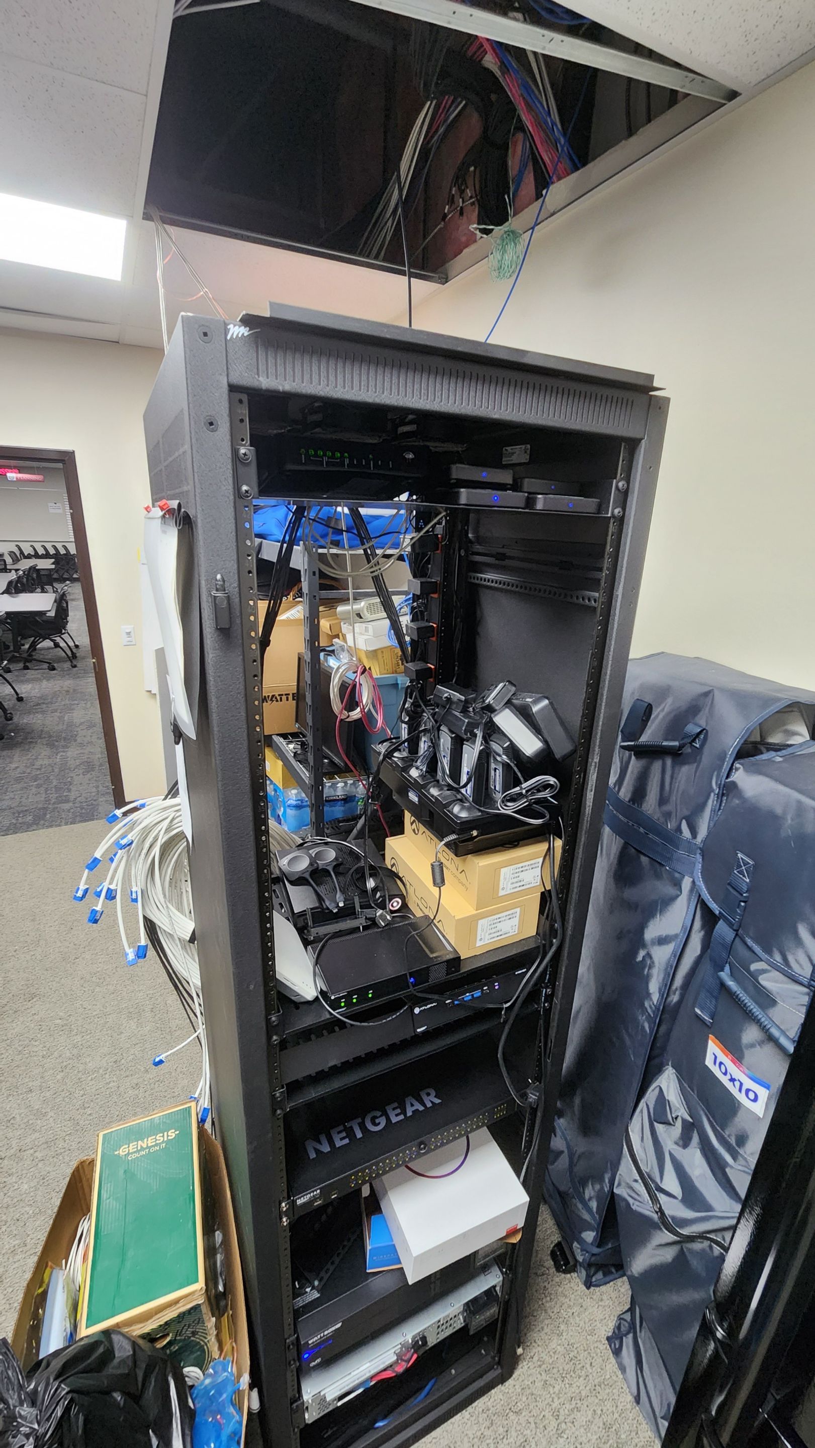 Advanced Commercial AV System Integration for Warren County EOC by Techkinect