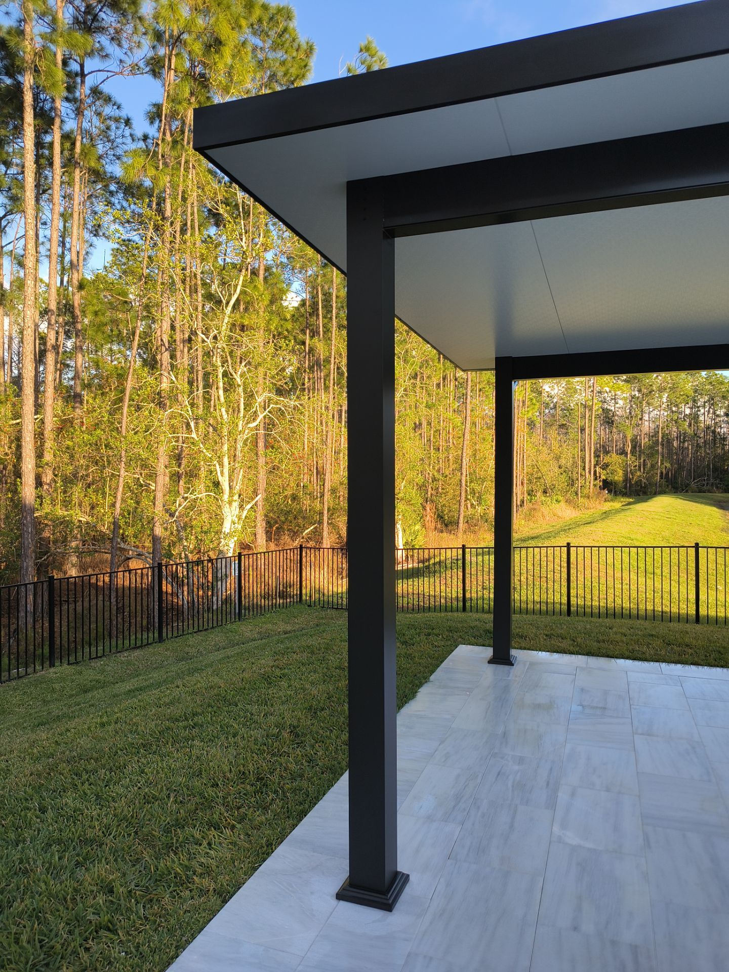 Modern Freestanding Insulated Pavilion | Windermere Poolside Oasis by Orlando pergolas 